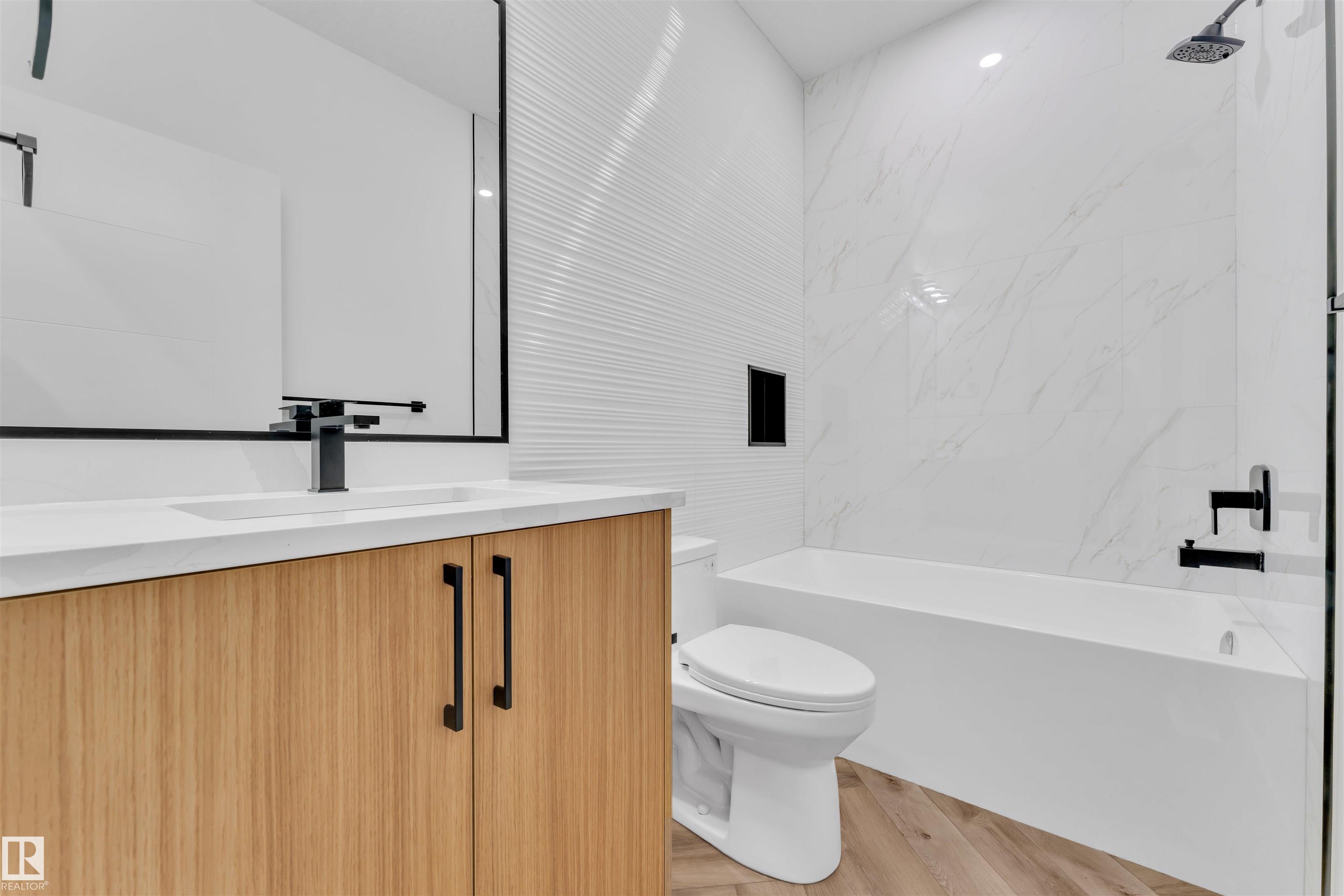 Photo 13 at 123 Lilac Close, Woodbend, Leduc