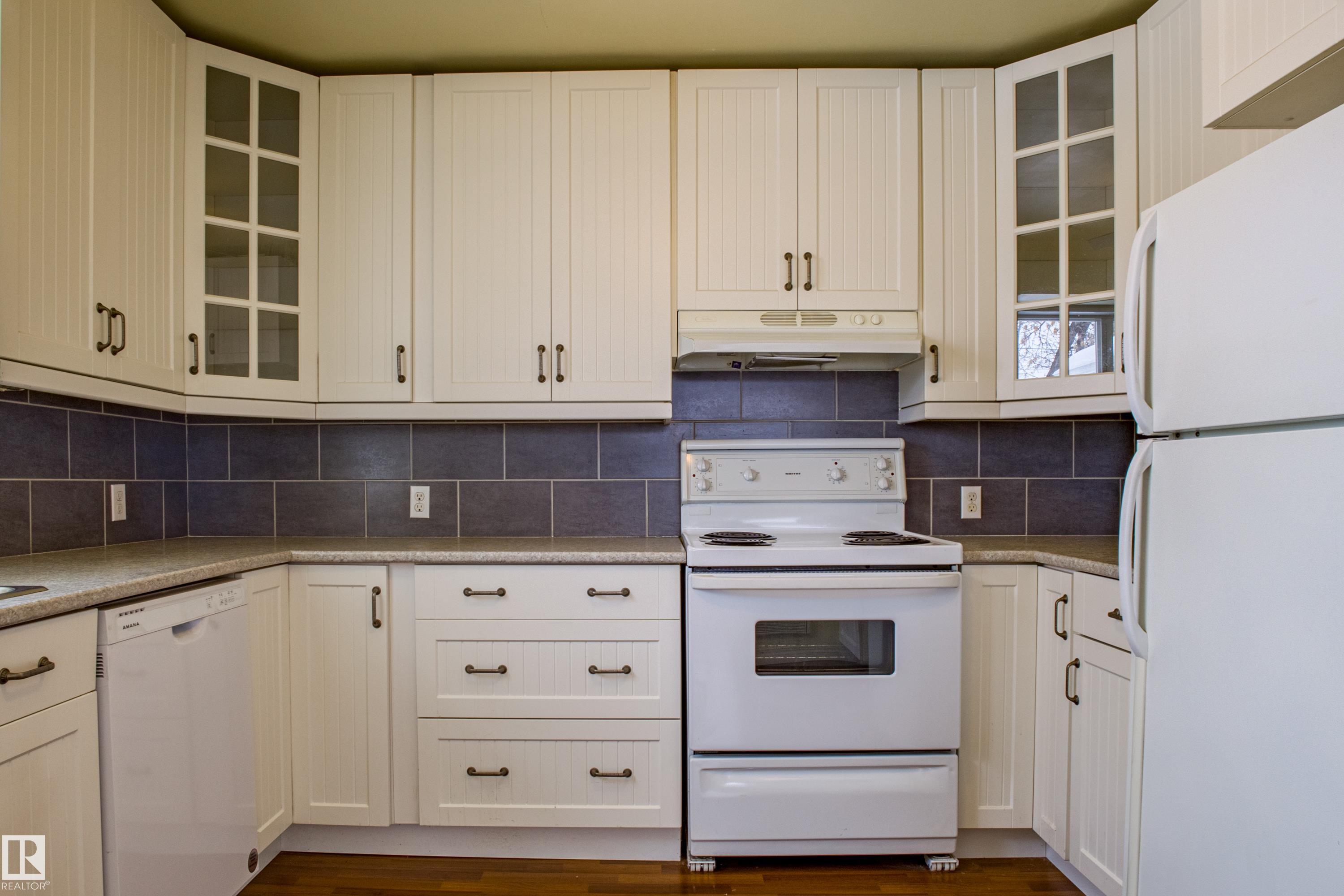 Photo 19 at 9228 124a Avenue NW, Delton, Edmonton