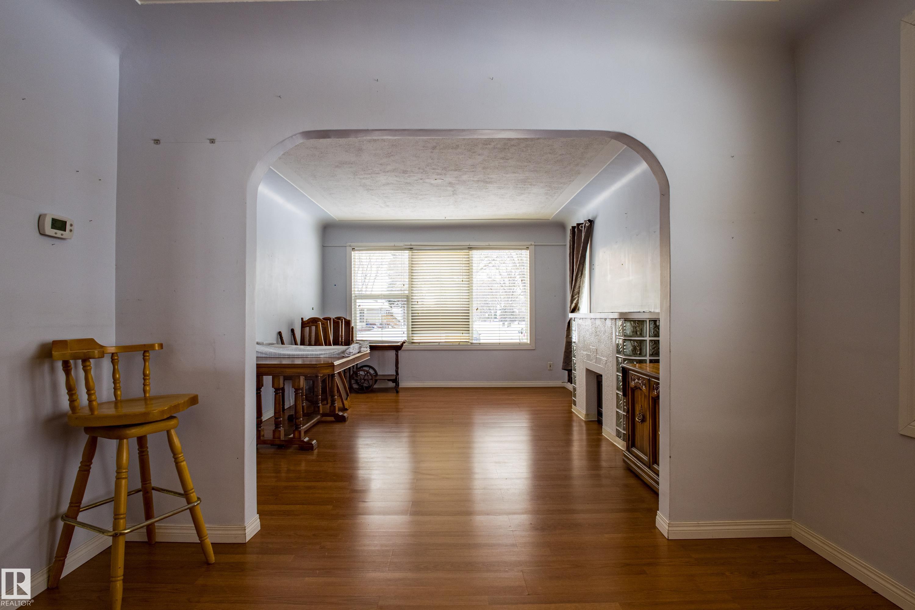 Photo 9 at 9228 124a Avenue NW, Delton, Edmonton