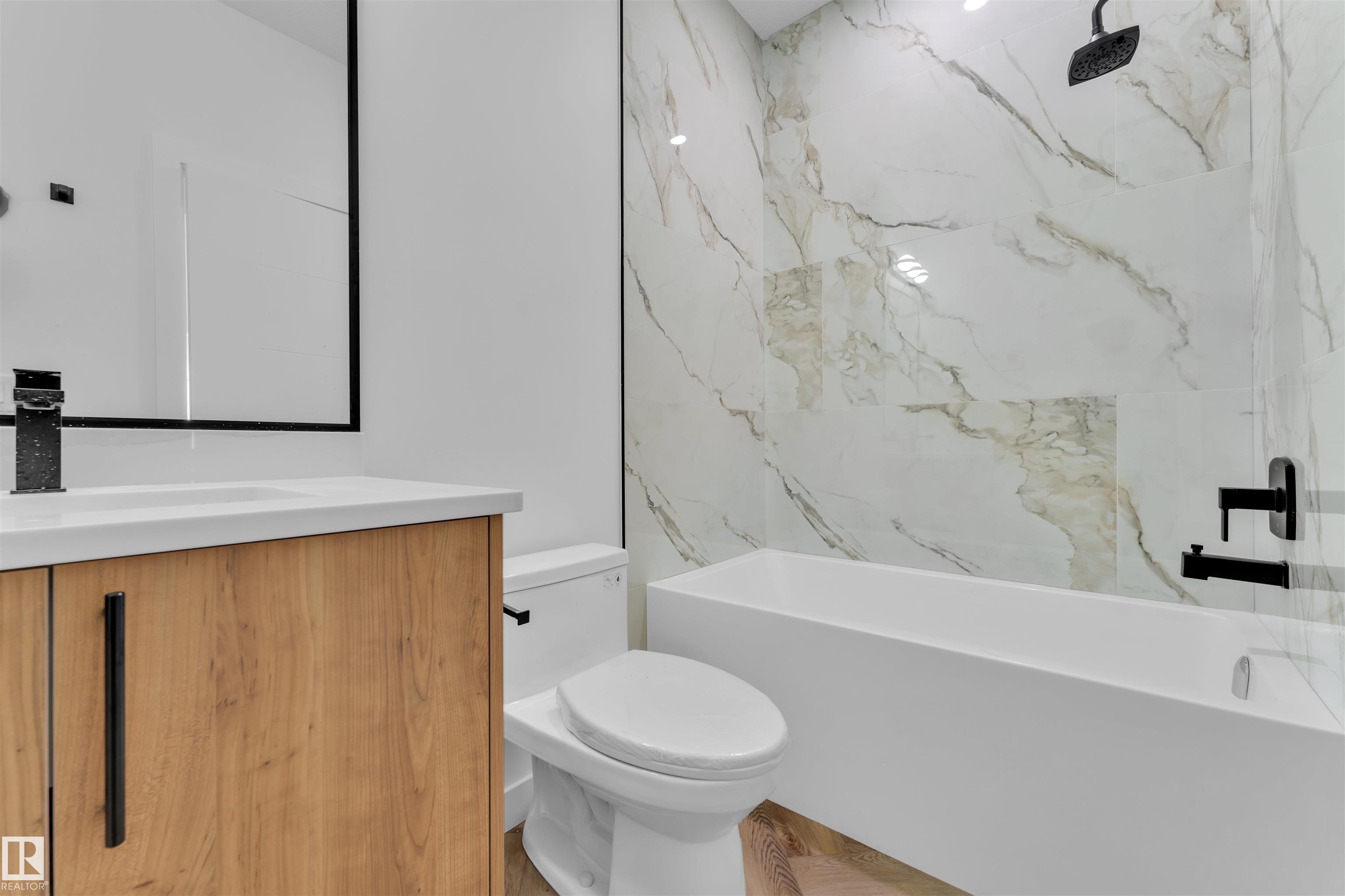 Photo 14 at 121 Lilac Close, Woodbend, Leduc