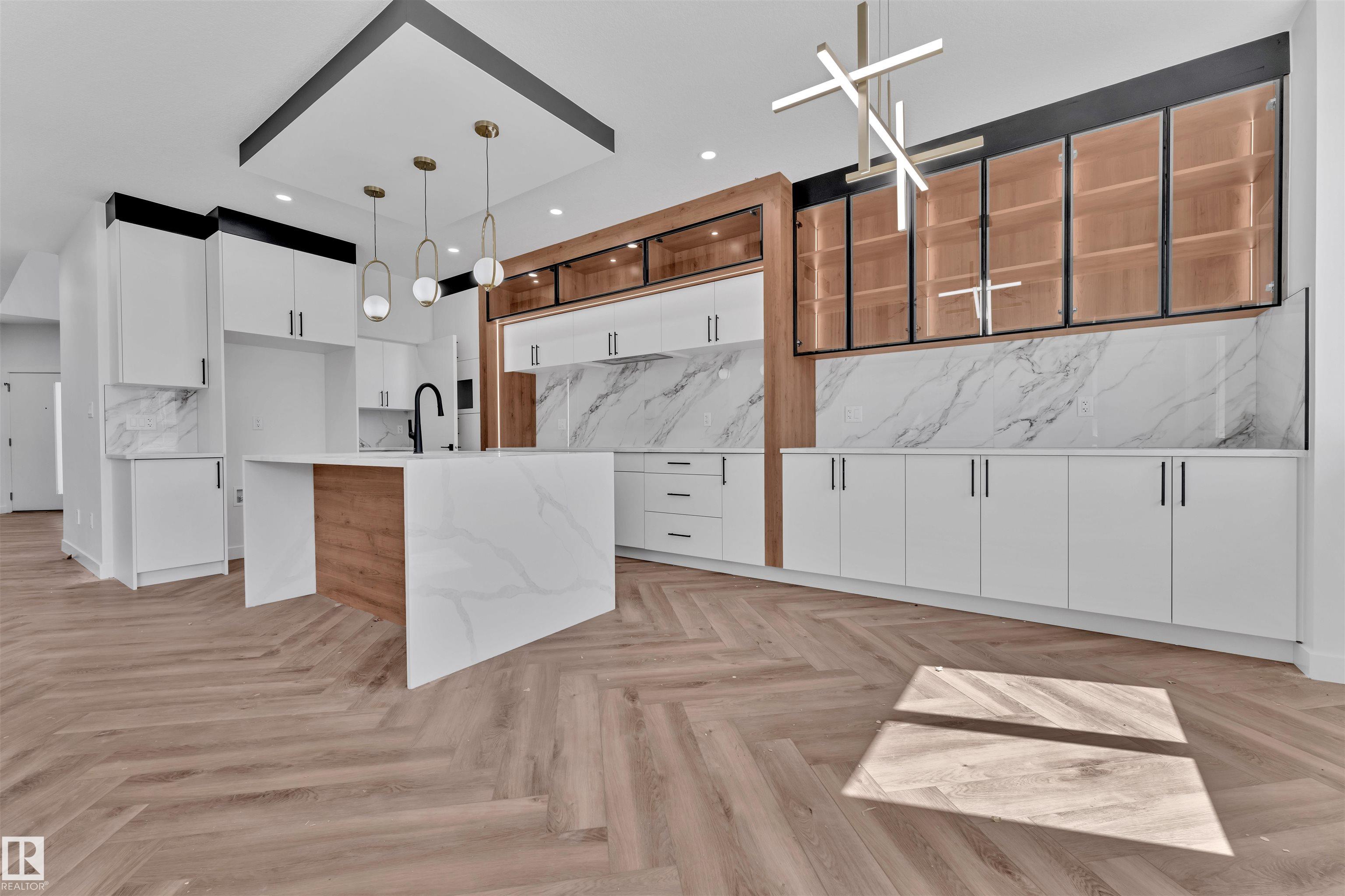 Photo 17 at 121 Lilac Close, Woodbend, Leduc