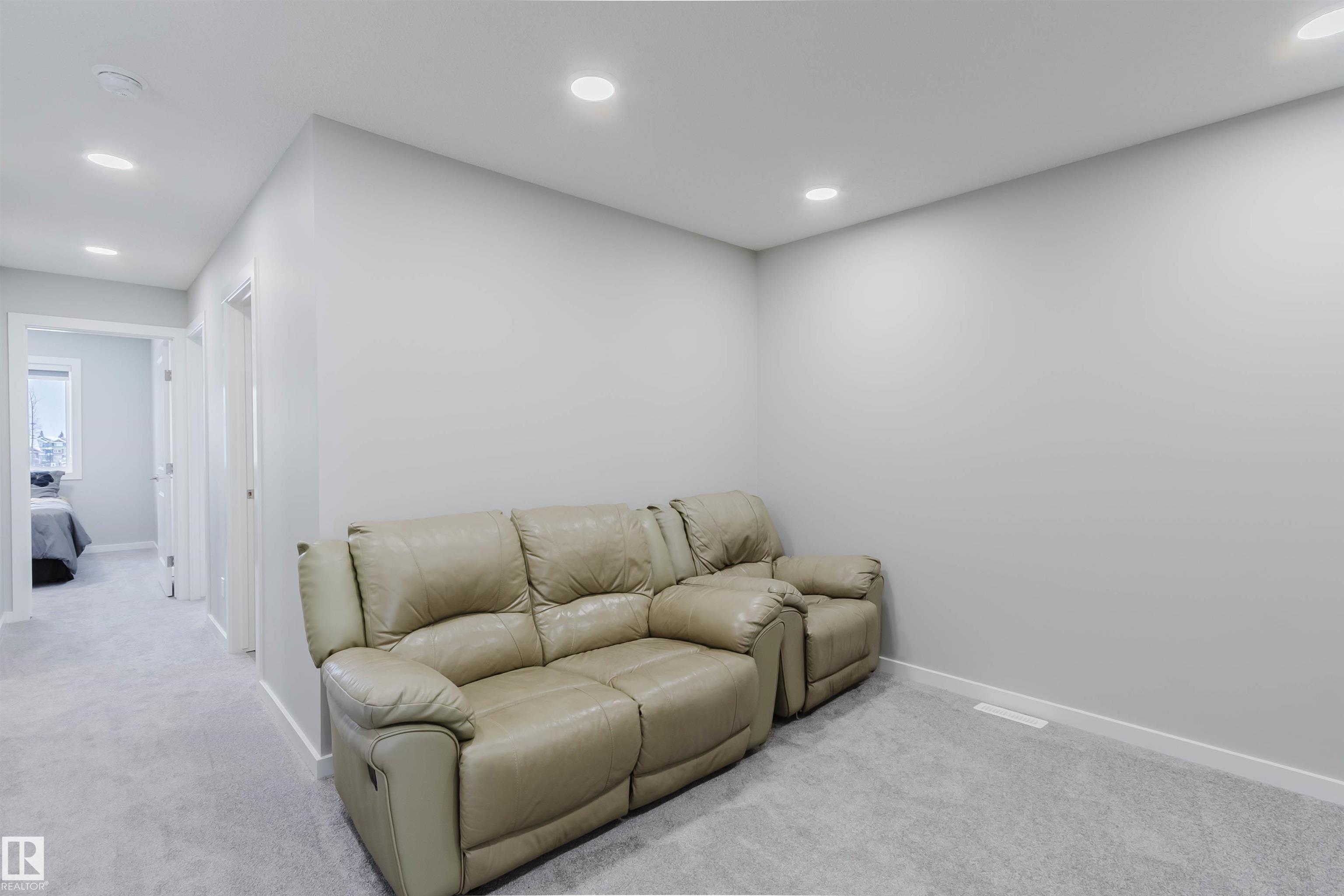 Photo 32 at 343 Edgemont Drive NW, Edgemont, Edmonton