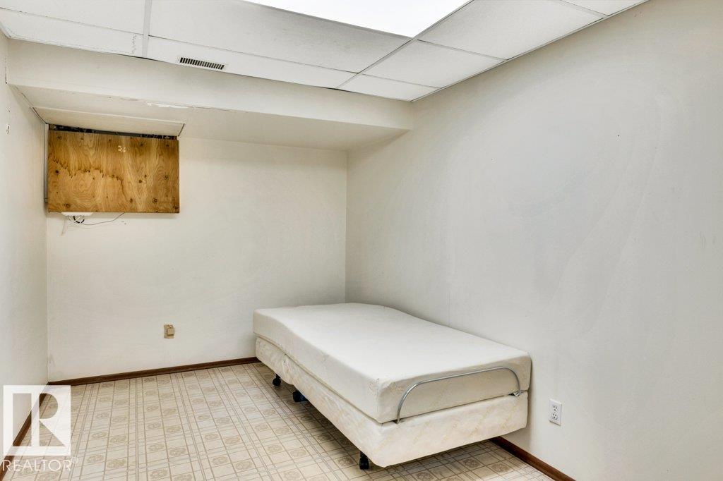 Photo 33 at 8146 27 Avenue NW, Meyonohk, Edmonton