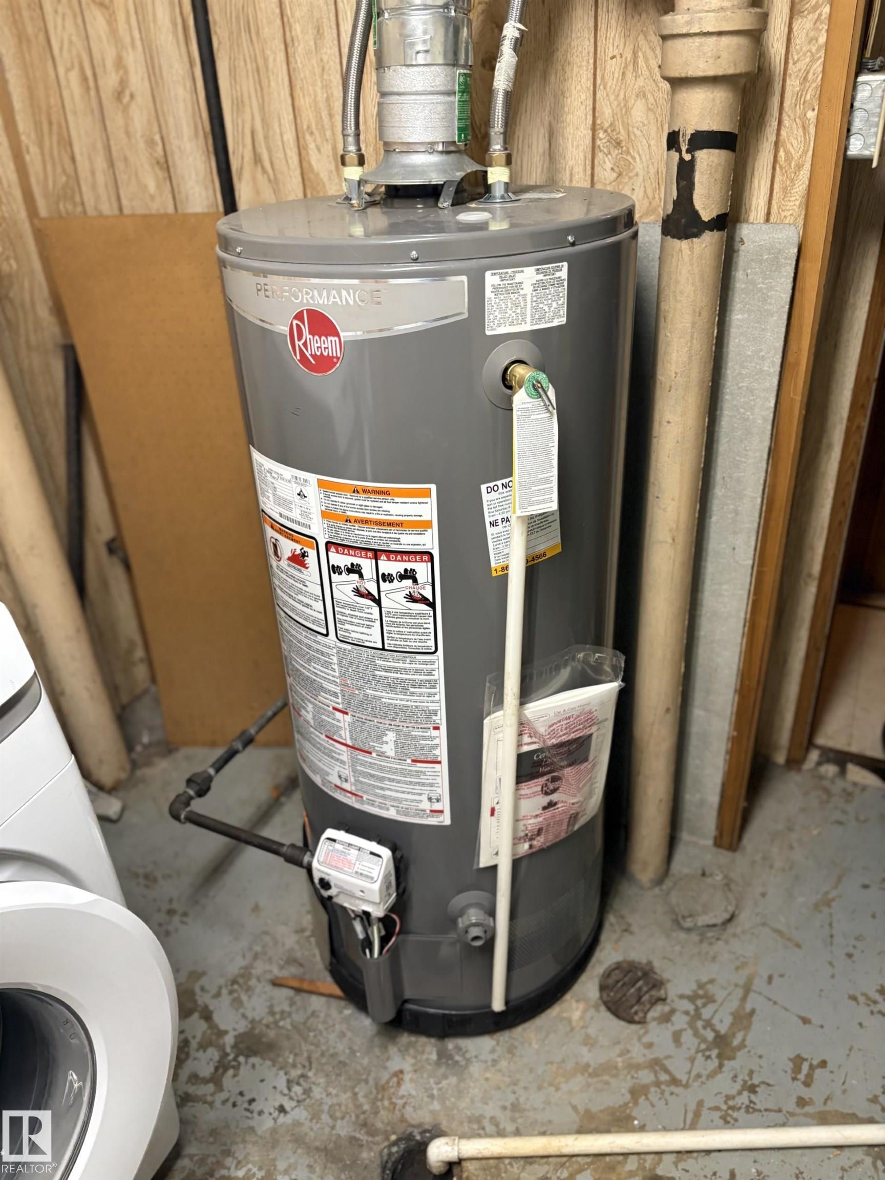 Photo 16 at 7524 95 Avenue NW, Holyrood, Edmonton