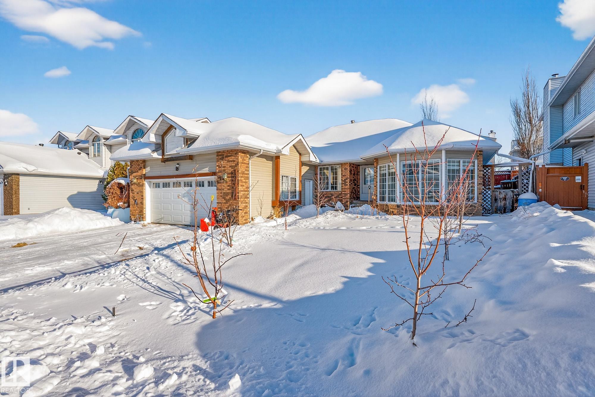 15411 67a NW, Ozerna, Edmonton