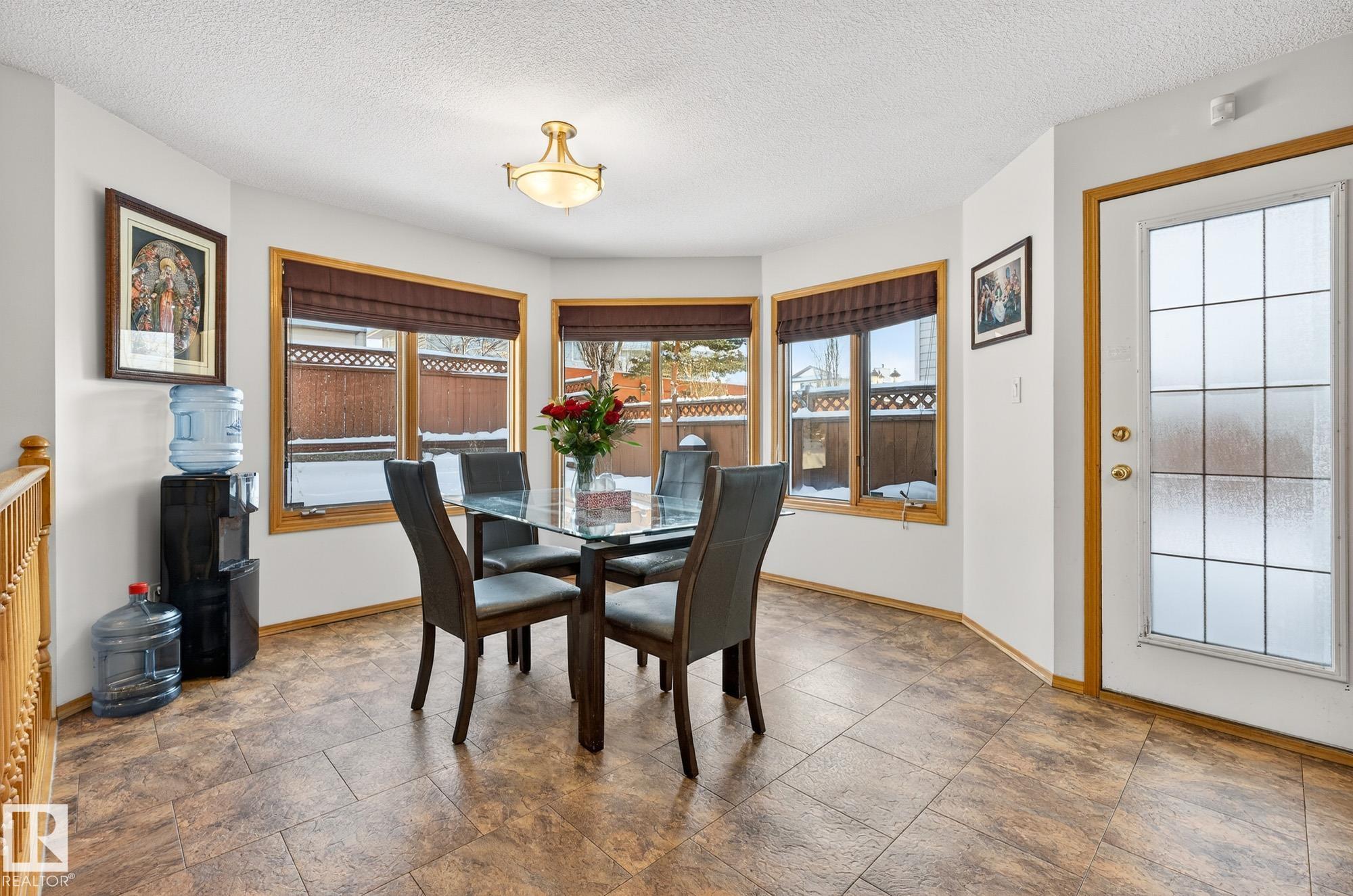 Photo 11 at 15411 67a NW, Ozerna, Edmonton