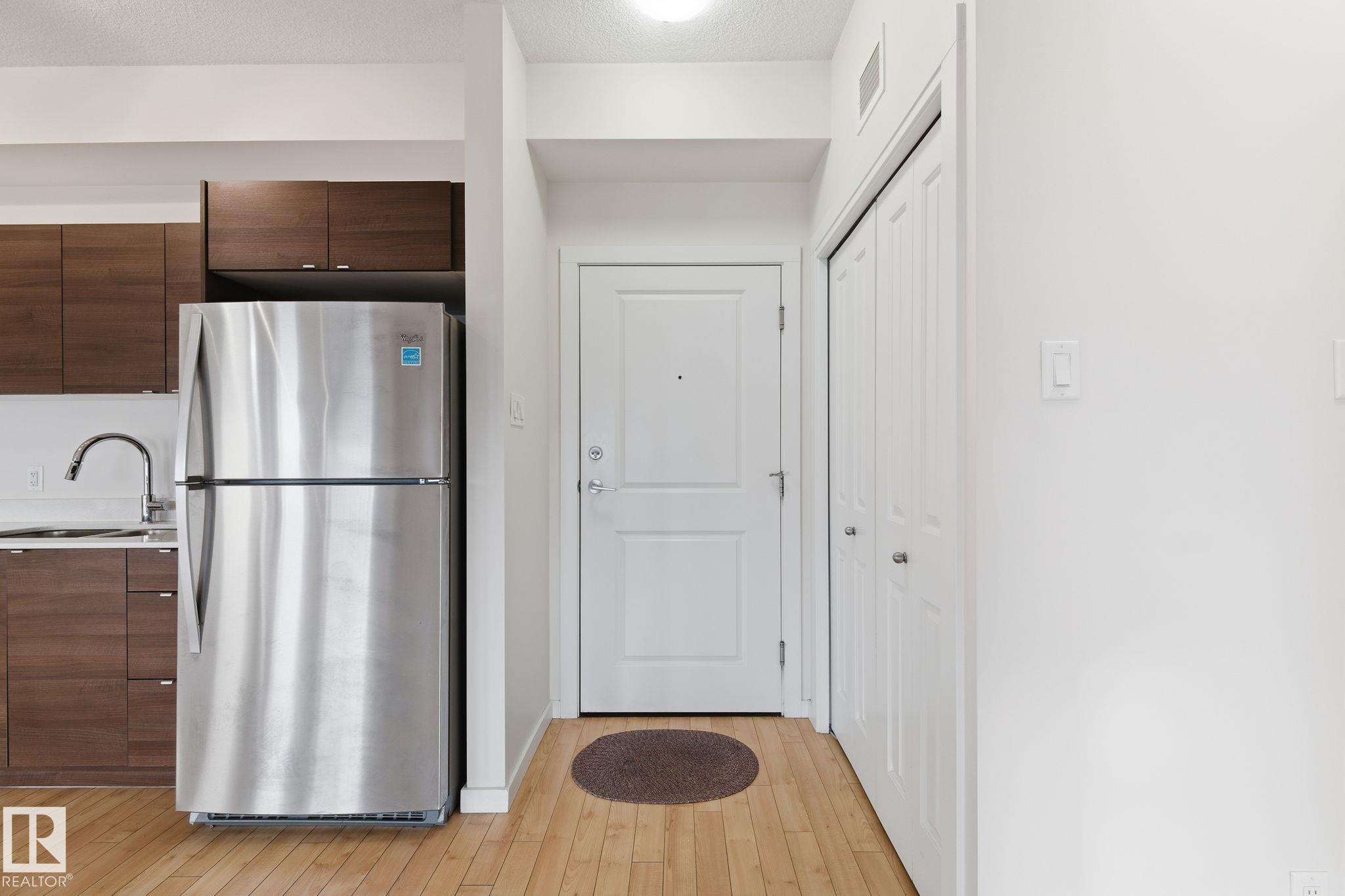 405 - 9517 160 Avenue NW, Eaux Claires, Edmonton