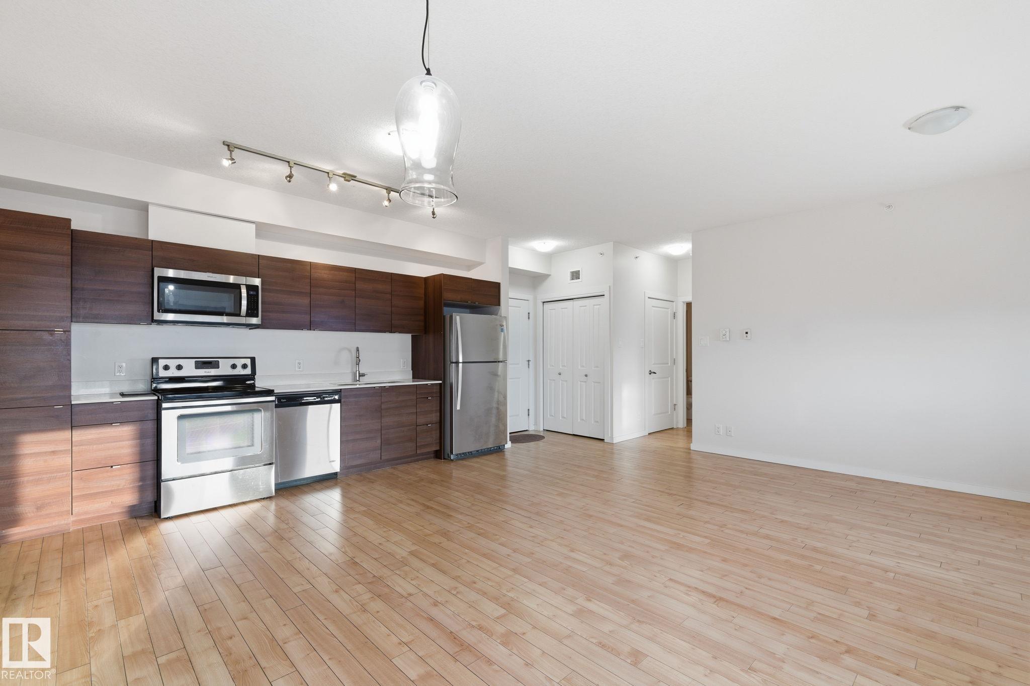 405 - 9517 160 Avenue NW, Eaux Claires, Edmonton