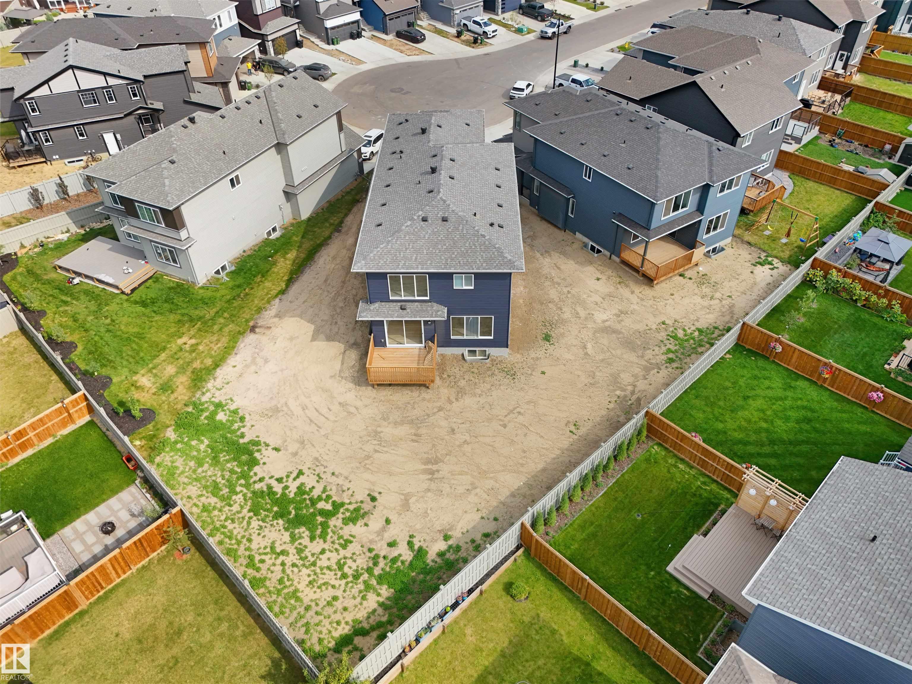 Photo 7 at 22139 81 Avenue NW, Rosenthal, Edmonton