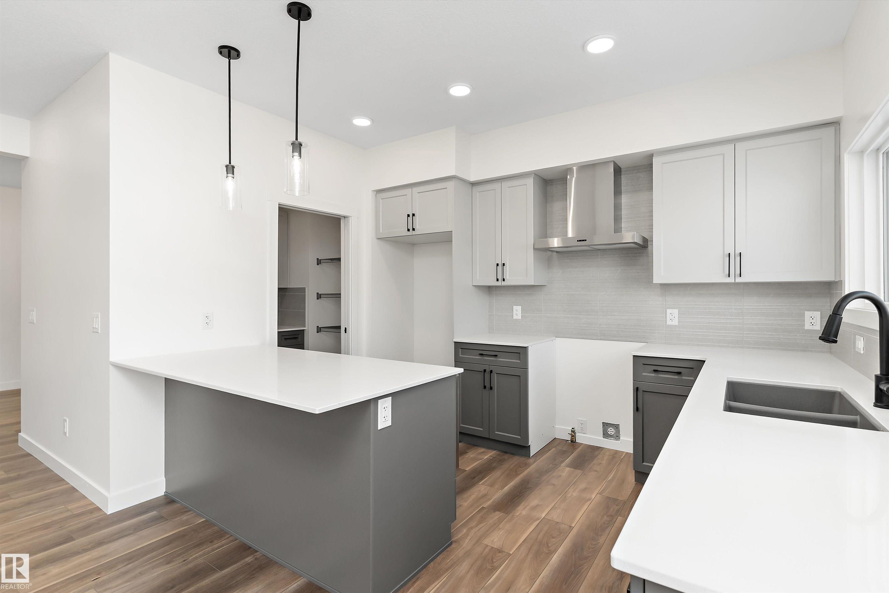 Photo 14 at 20720 43 Avenue NW, Edgemont, Edmonton