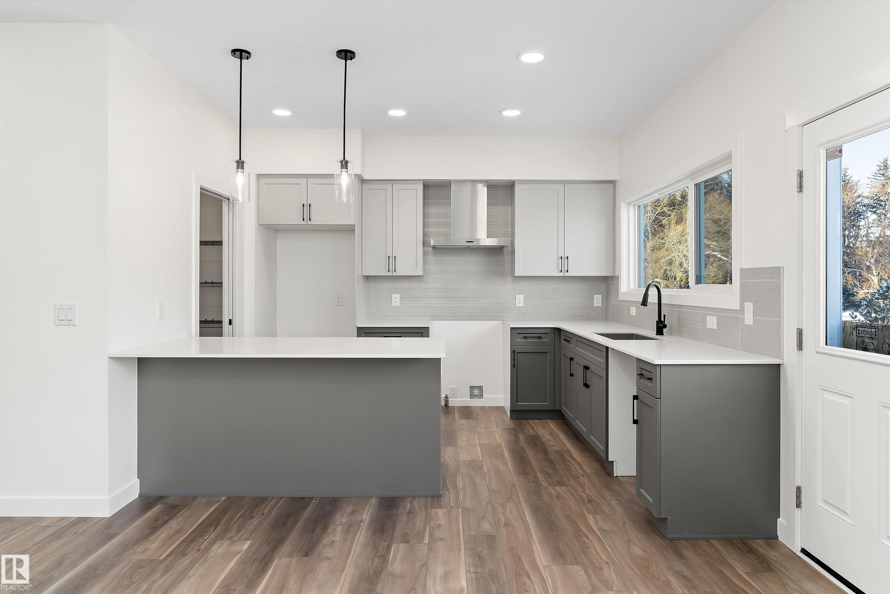 Photo 16 at 20720 43 Avenue NW, Edgemont, Edmonton