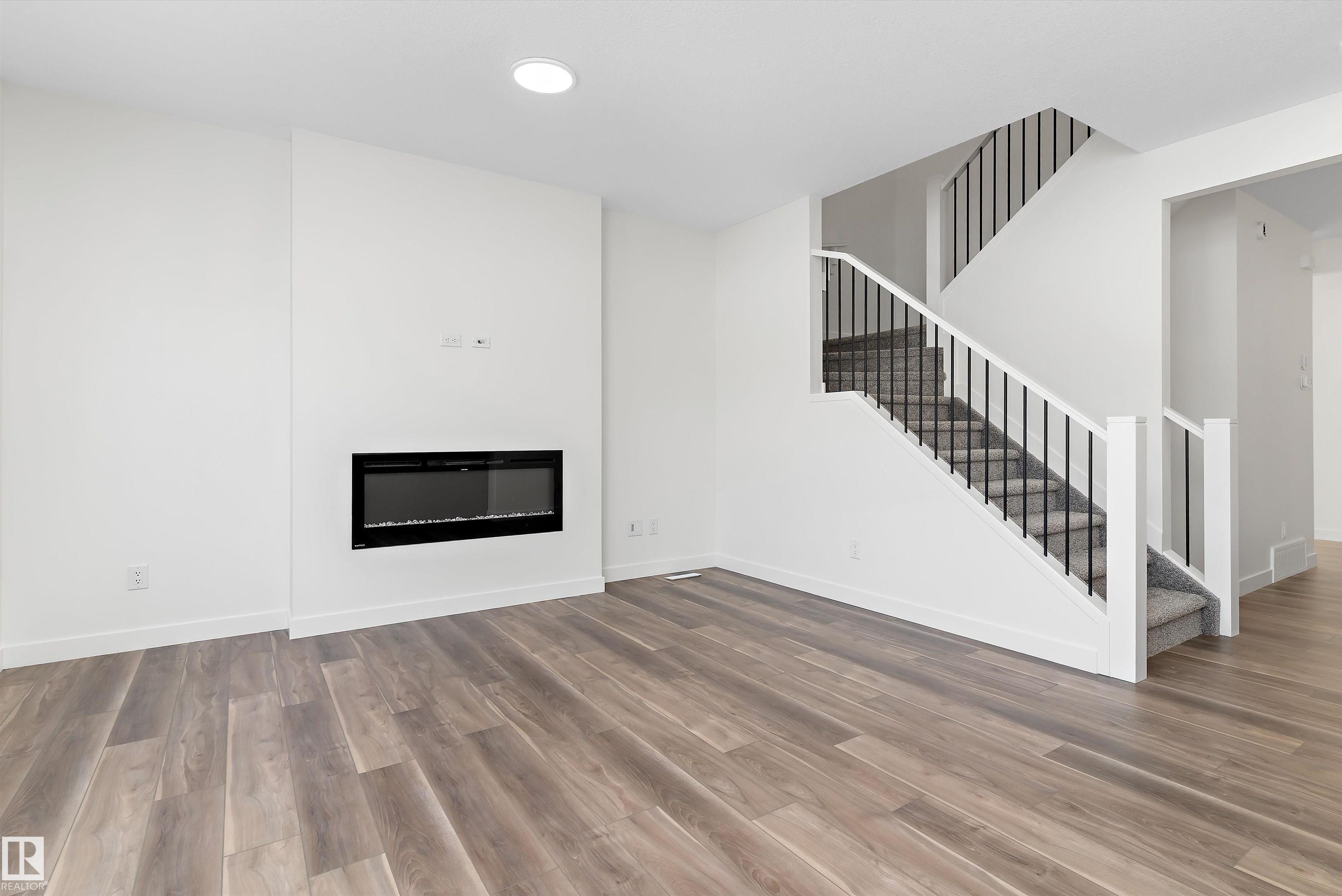 Photo 6 at 20720 43 Avenue NW, Edgemont, Edmonton