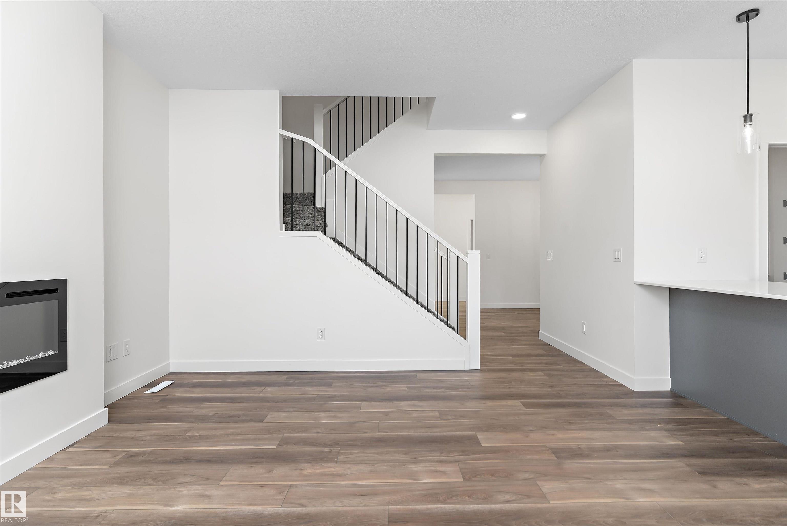 Photo 7 at 20720 43 Avenue NW, Edgemont, Edmonton