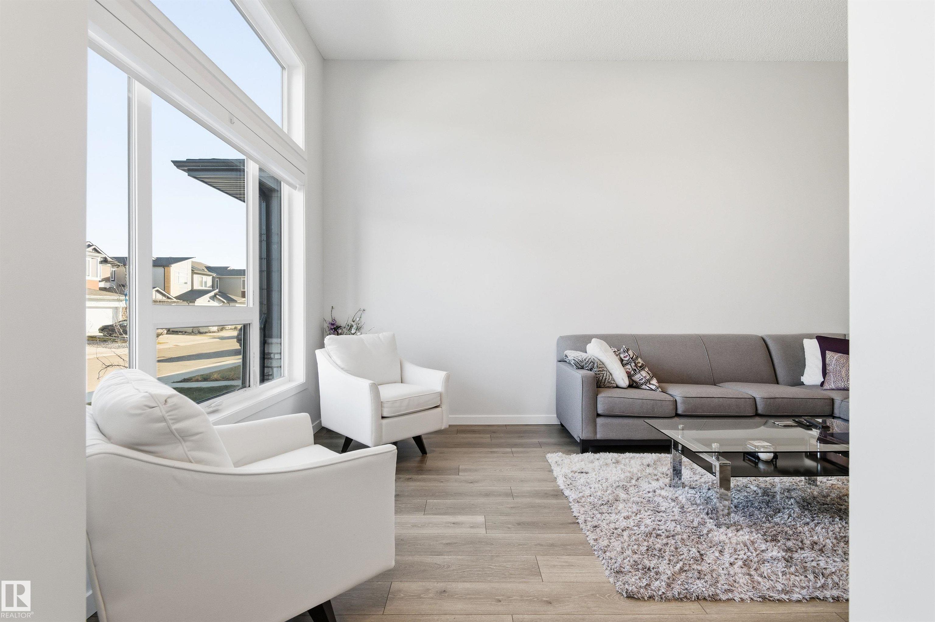 656 35 Street SW, Charlesworth, Edmonton