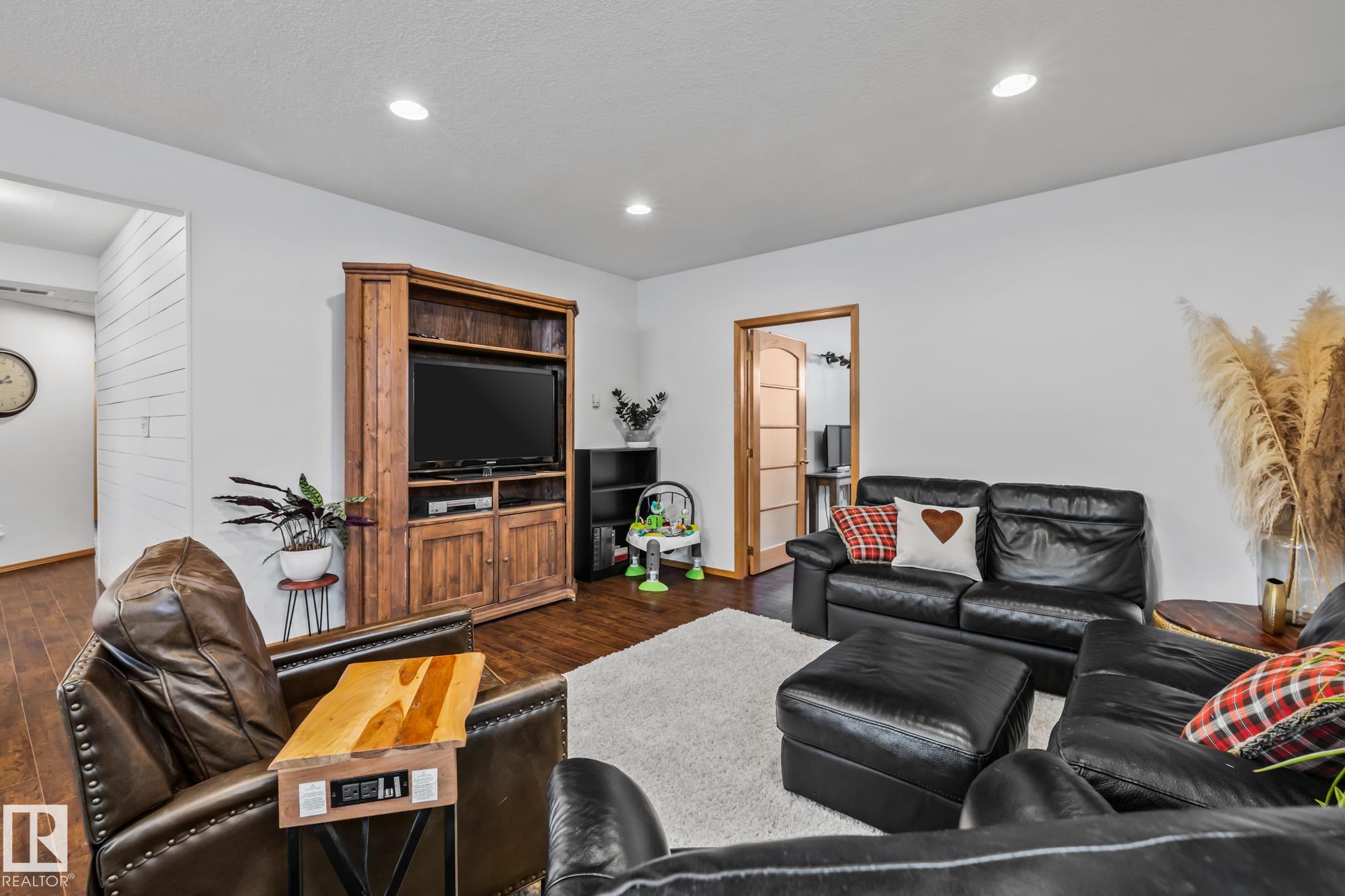 Photo 43 at 2 Discovery Avenue, None, Rural Sturgeon County