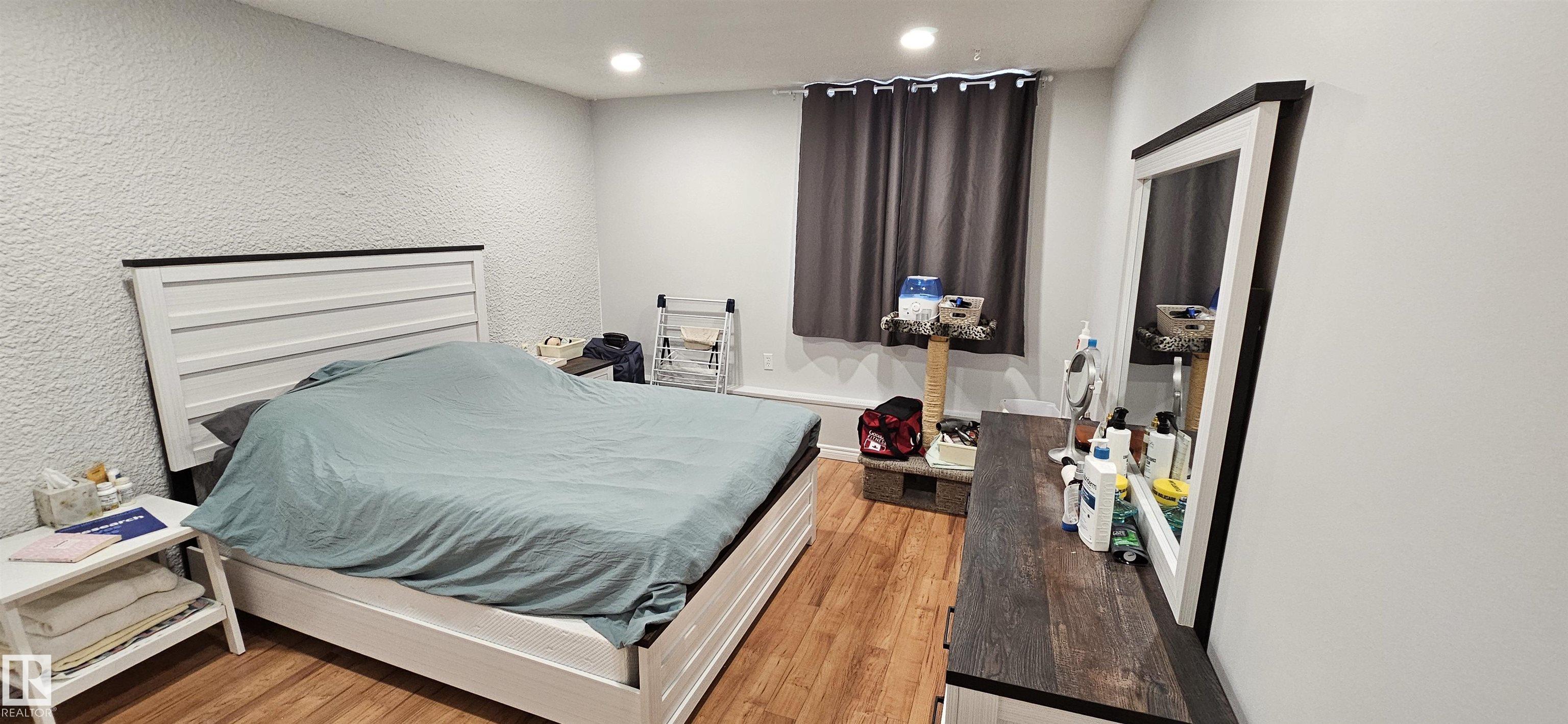 Photo 13 at 906 - 11307 99 Avenue NW, Wîhkwêntôwin, Edmonton