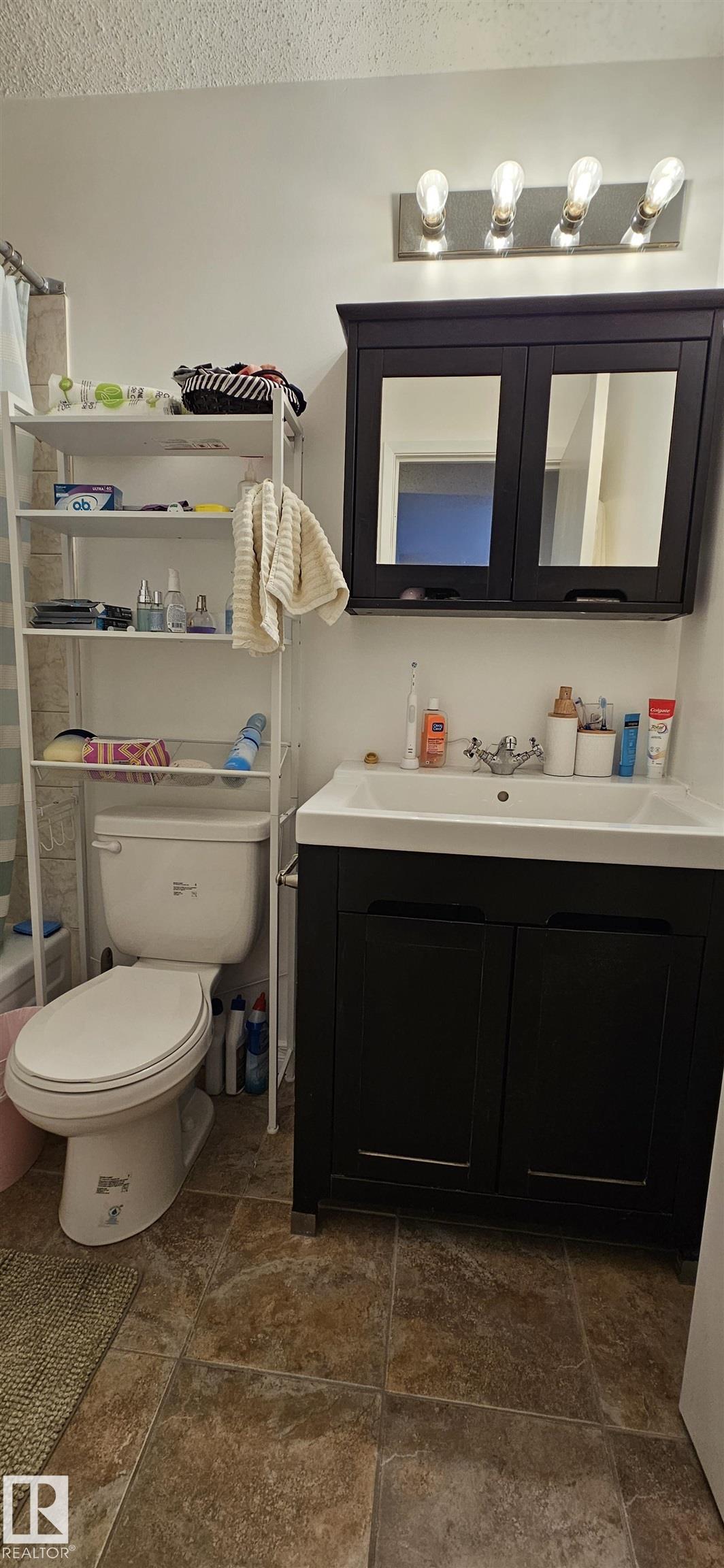 Photo 20 at 906 - 11307 99 Avenue NW, Wîhkwêntôwin, Edmonton