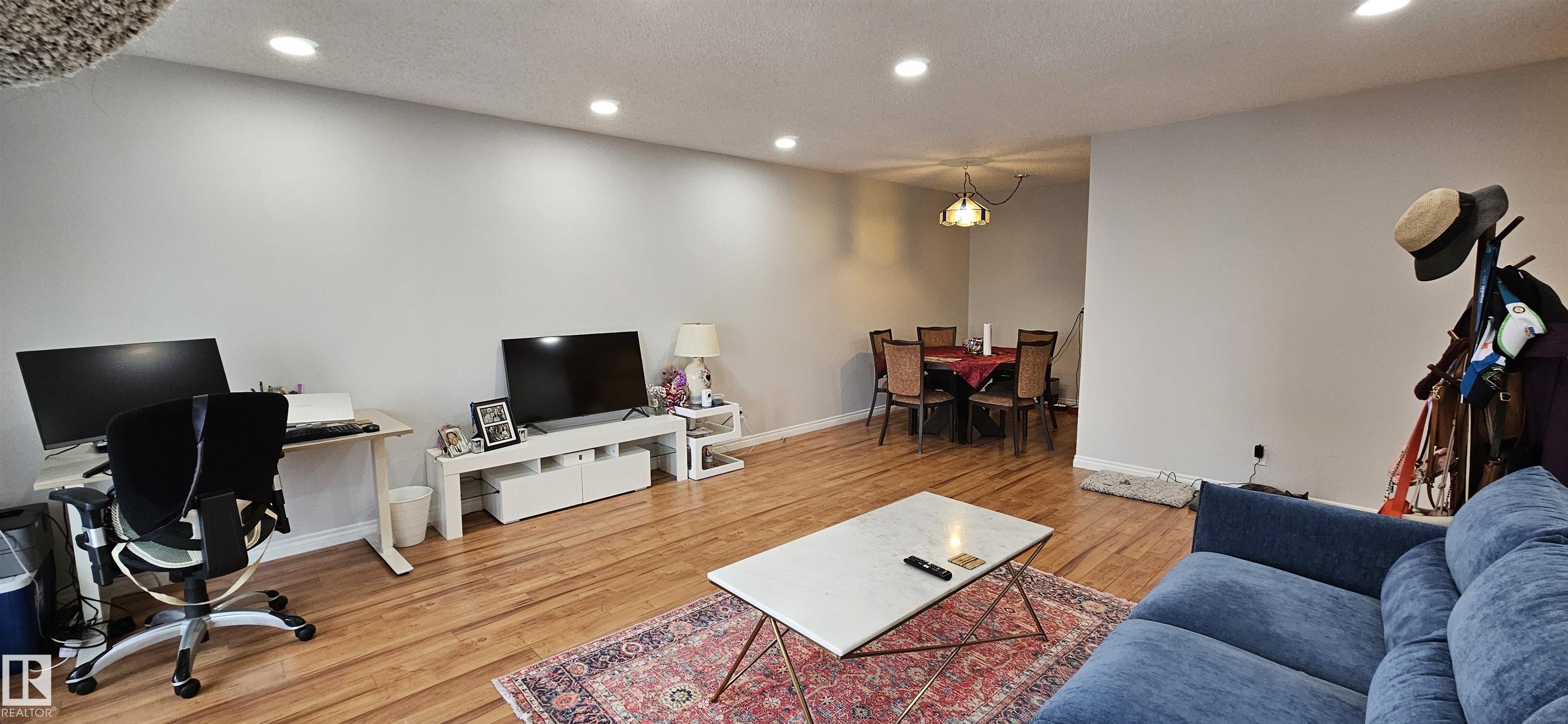 906 - 11307 99 Avenue NW, Wîhkwêntôwin, Edmonton