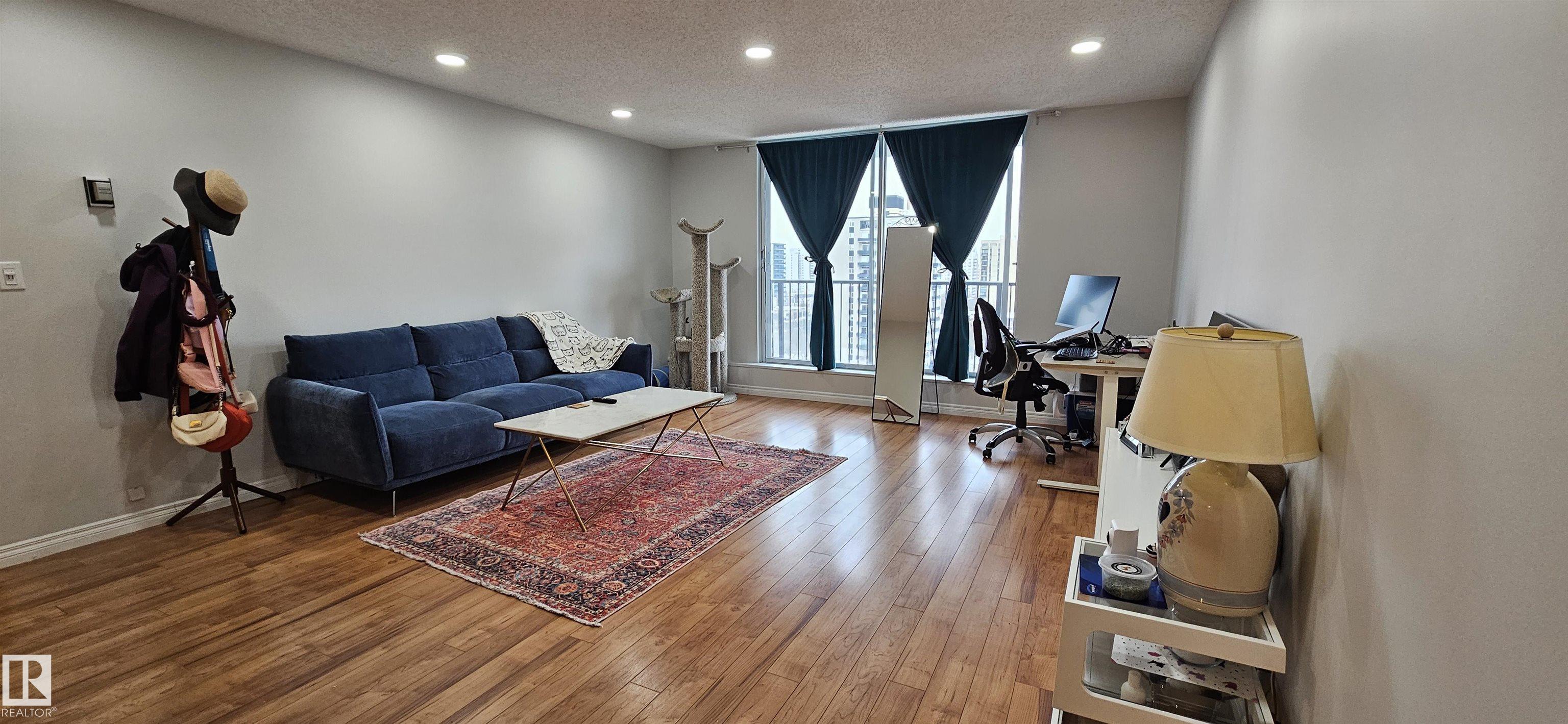 906 - 11307 99 Avenue NW, Wîhkwêntôwin, Edmonton