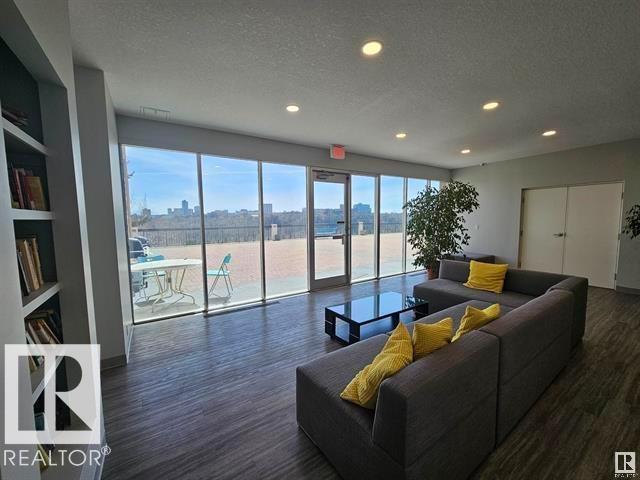 Photo 31 at 906 - 11307 99 Avenue NW, Wîhkwêntôwin, Edmonton