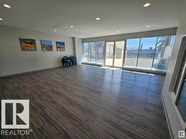 Photo 34 at 906 - 11307 99 Avenue NW, Wîhkwêntôwin, Edmonton