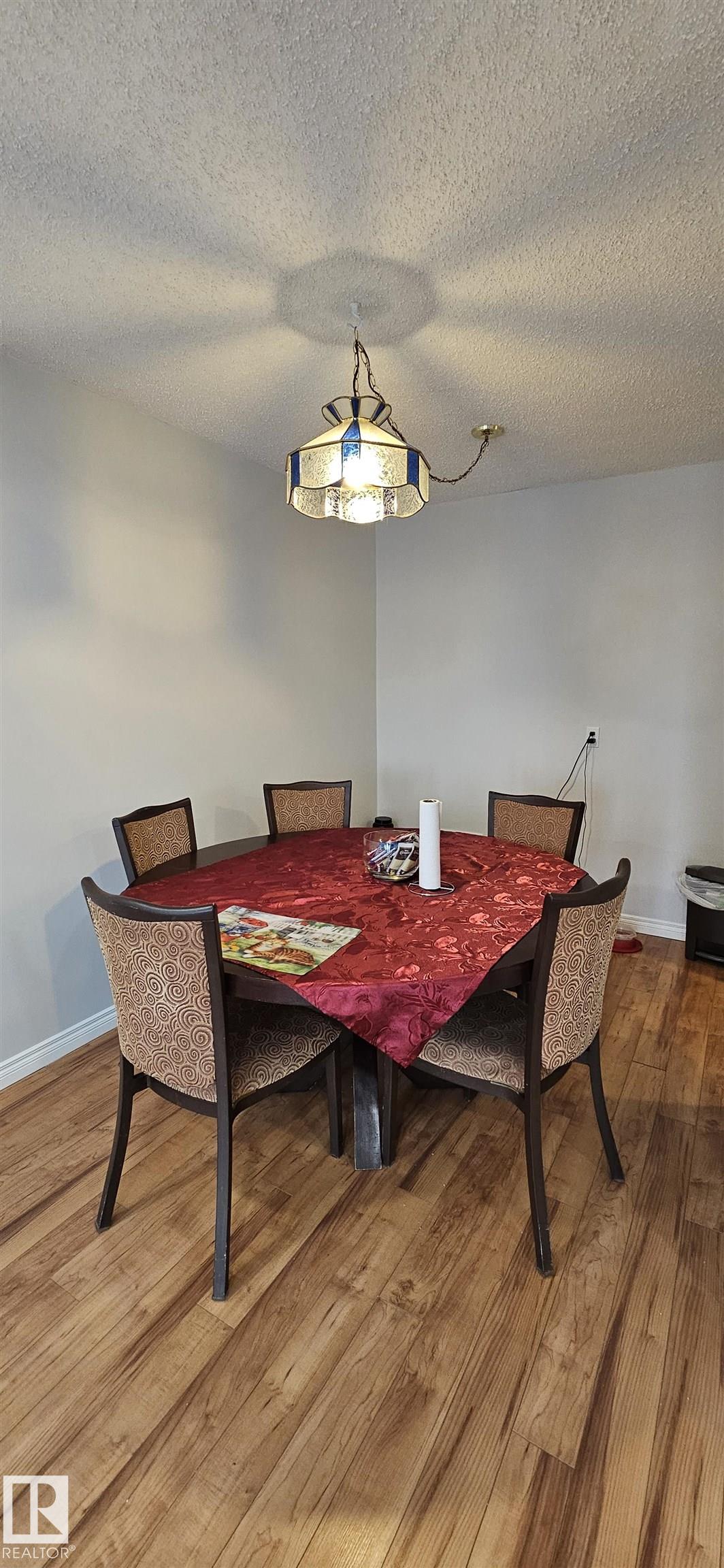 Photo 10 at 906 - 11307 99 Avenue NW, Wîhkwêntôwin, Edmonton