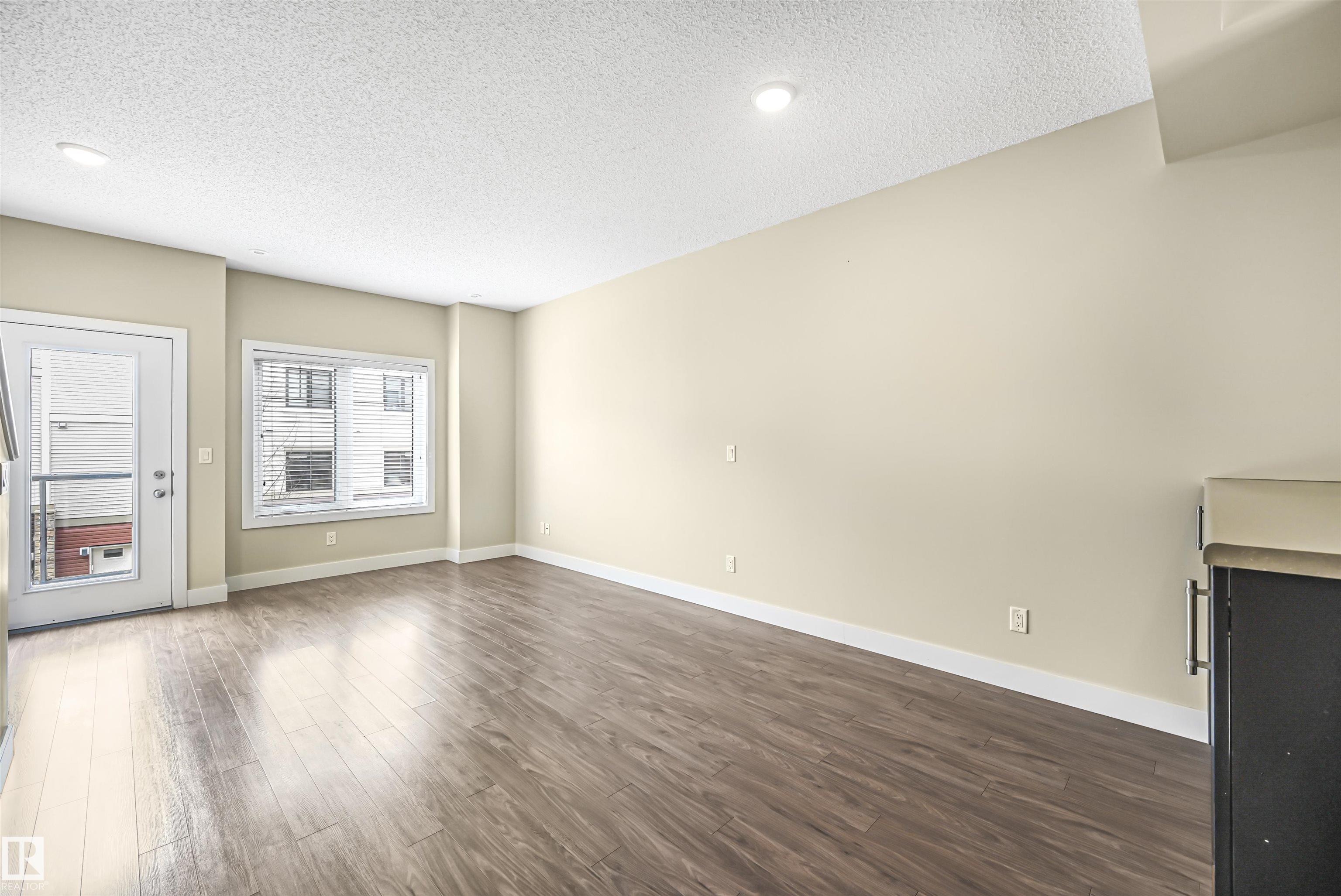 Photo 10 at 102 - 804 Welsh Drive SW, Walker, Edmonton