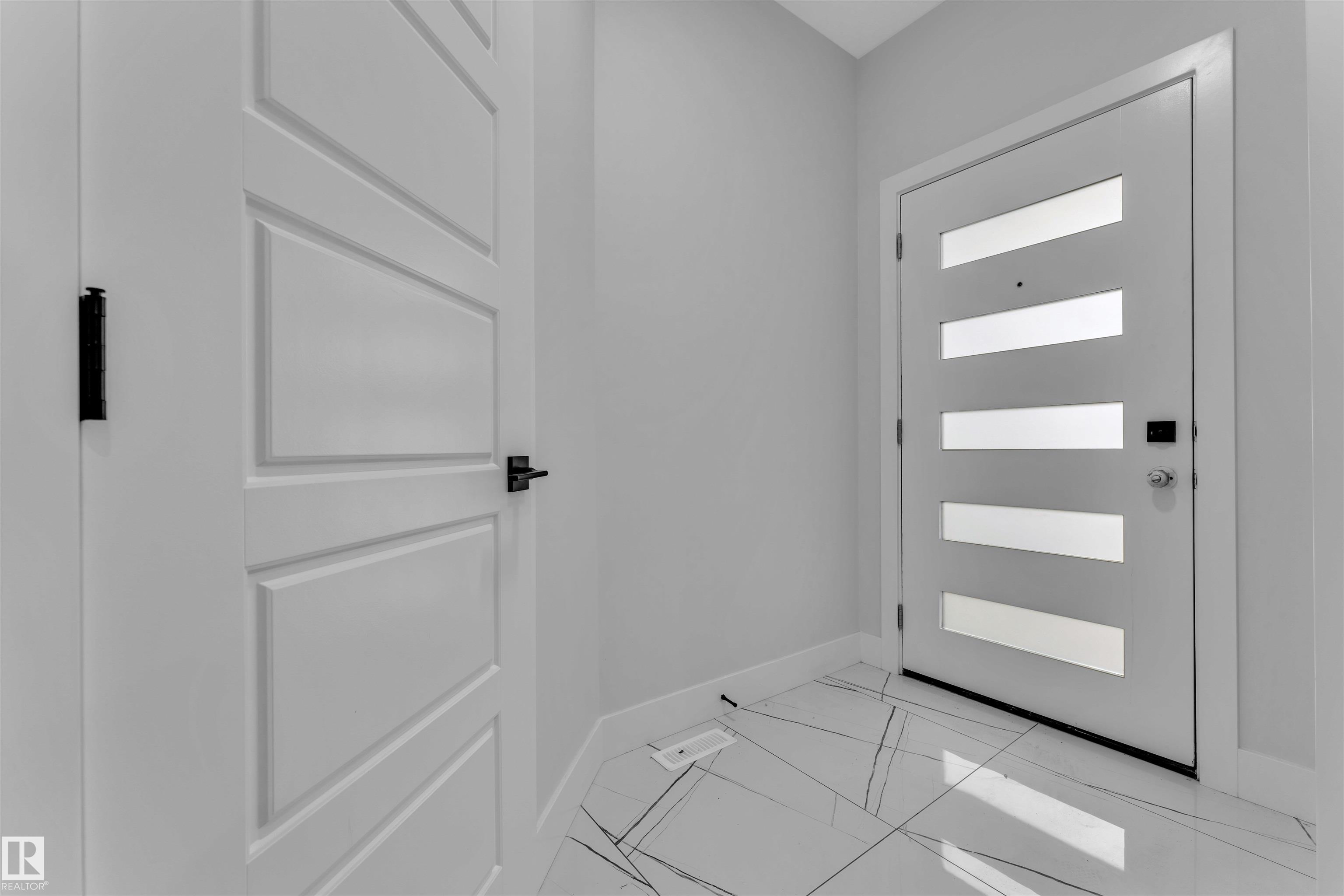 Picture for 22827 80 AV NW