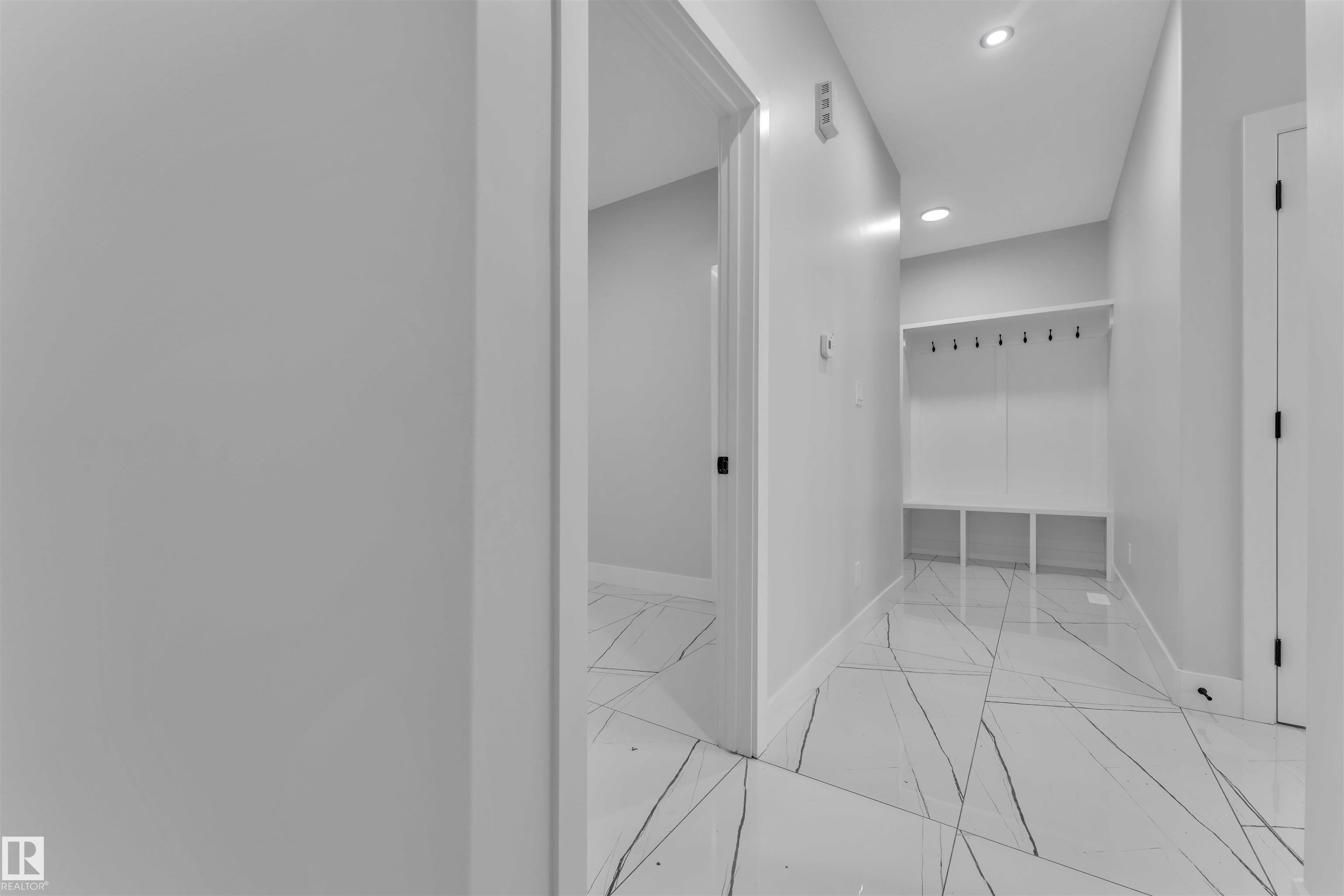 Picture for 22827 80 AV NW