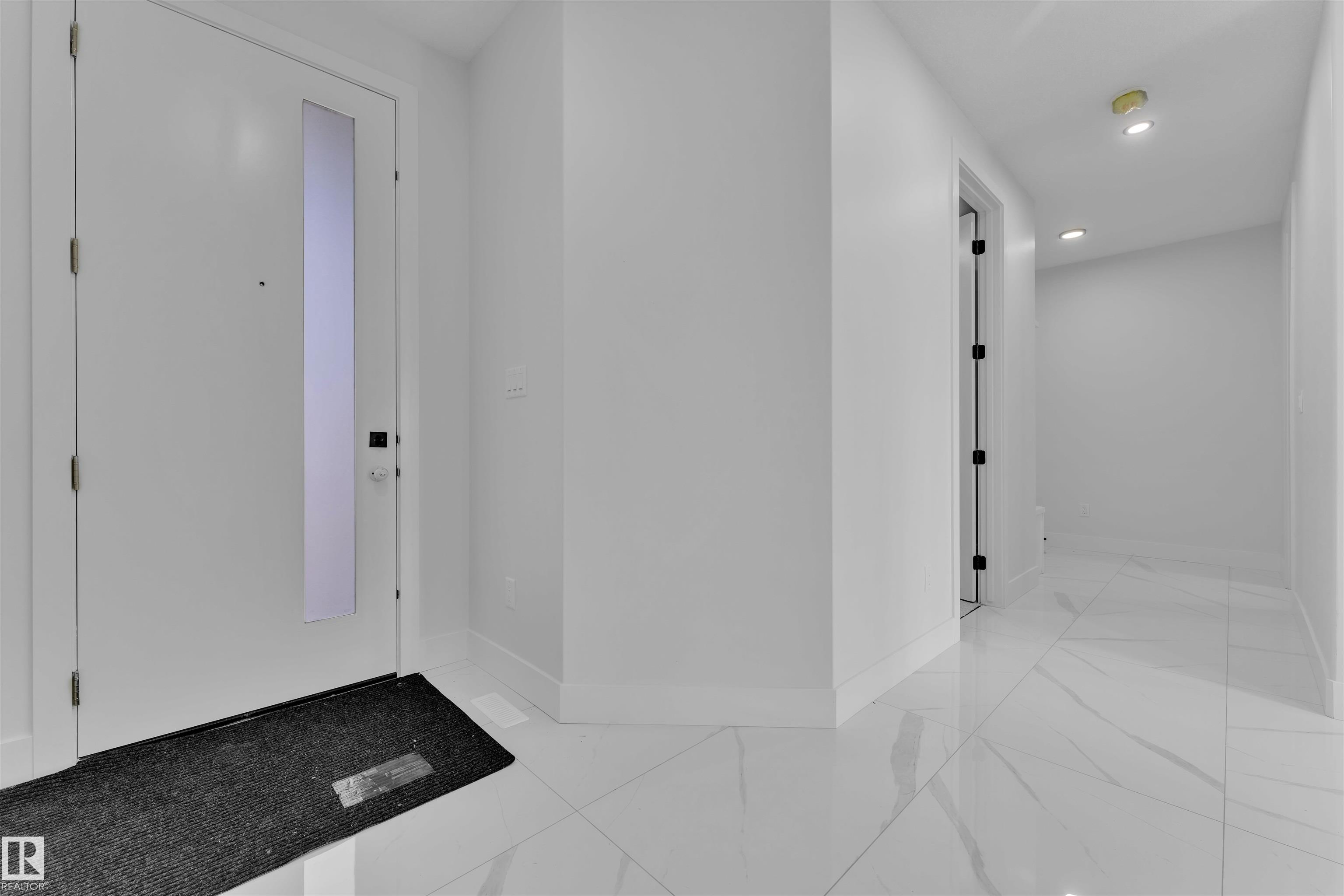 Picture for 22835 80 AV NW