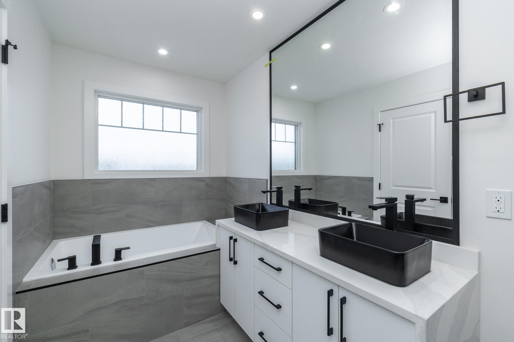 Photo 16 at 9805 106 Avenue, Morinville