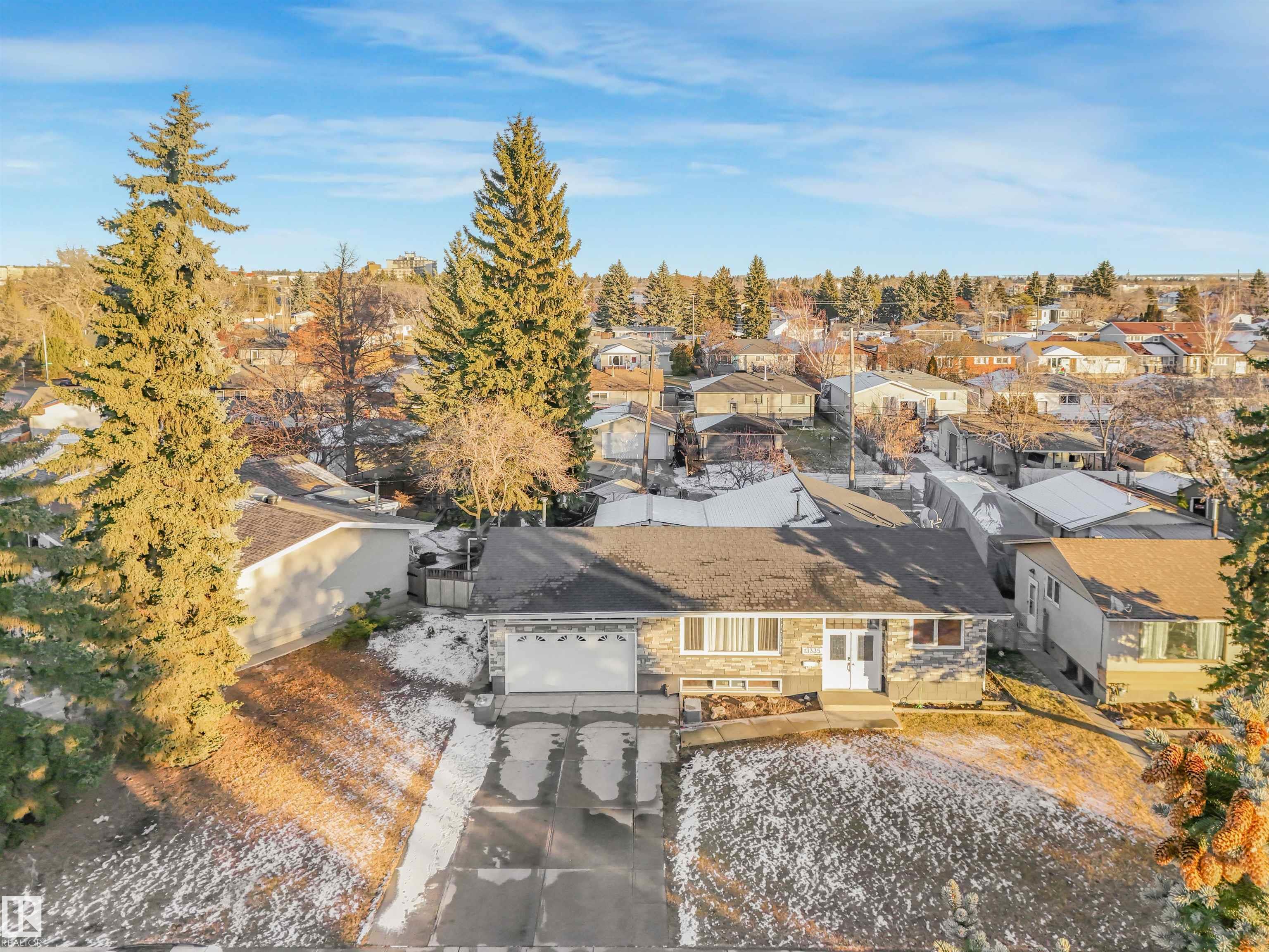 13335 106 Street NW, Rosslyn, Edmonton