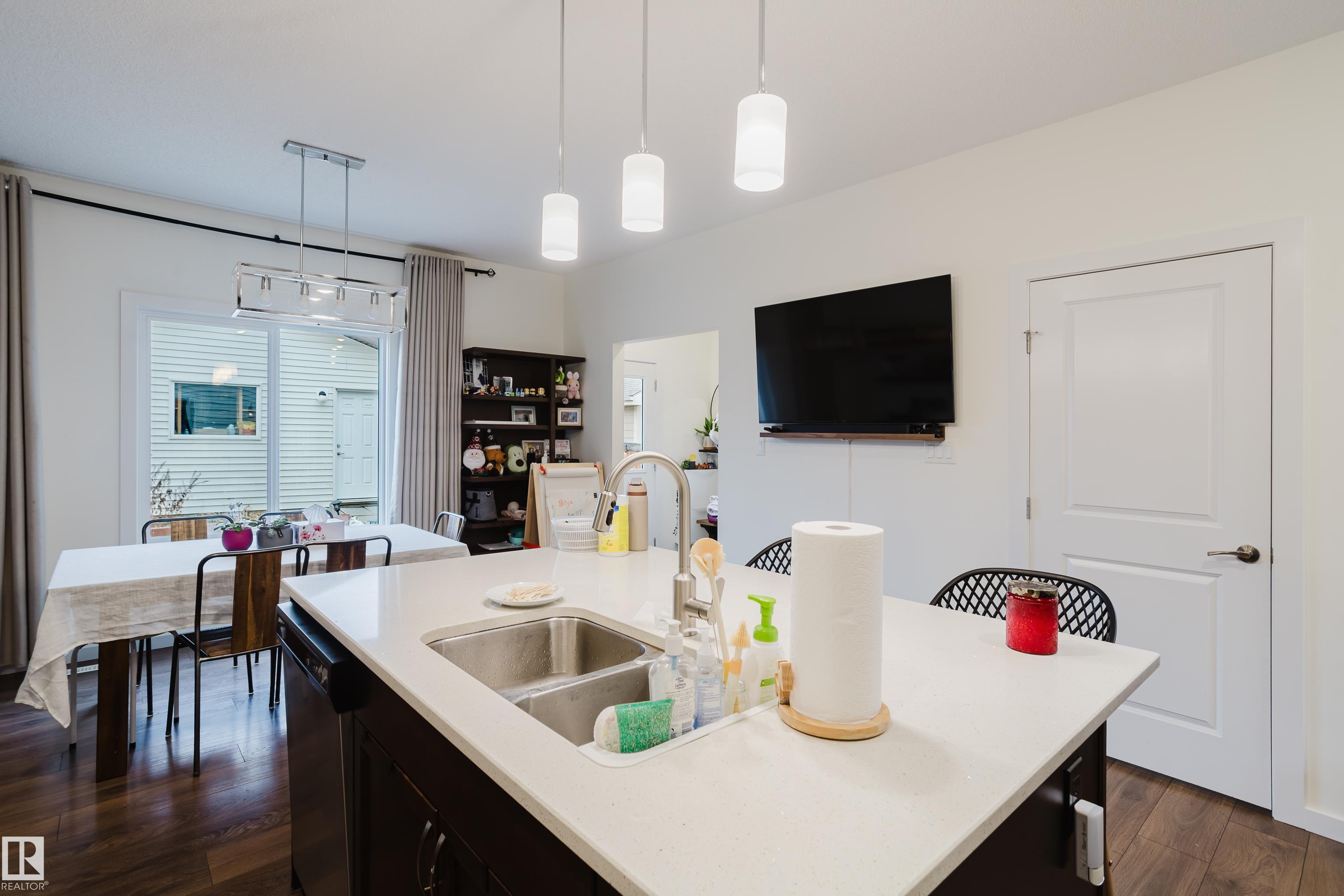 Photo 17 at 2124 Glenridding Way SW, Glenridding Heights, Edmonton