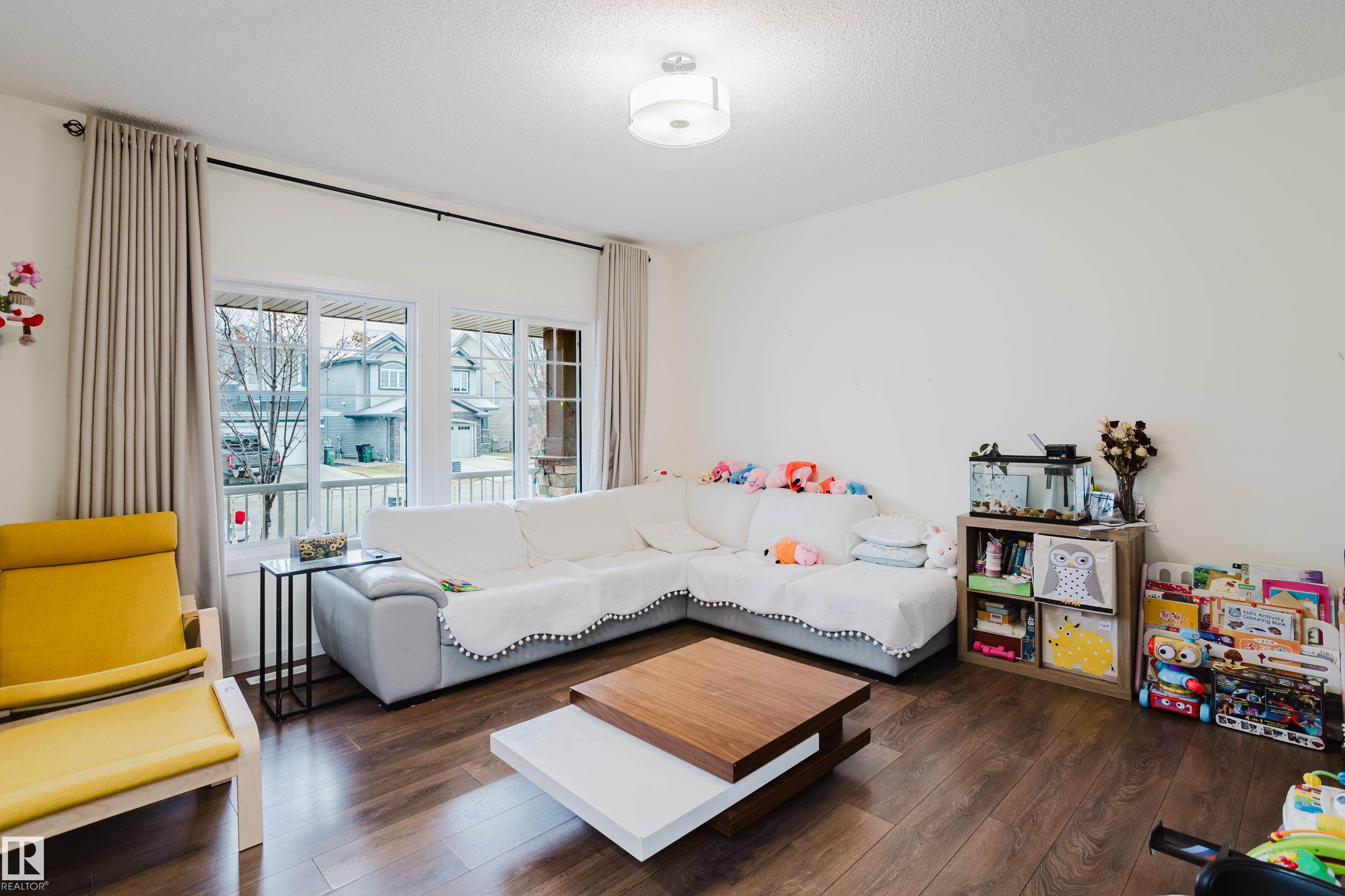 Photo 7 at 2124 Glenridding Way SW, Glenridding Heights, Edmonton