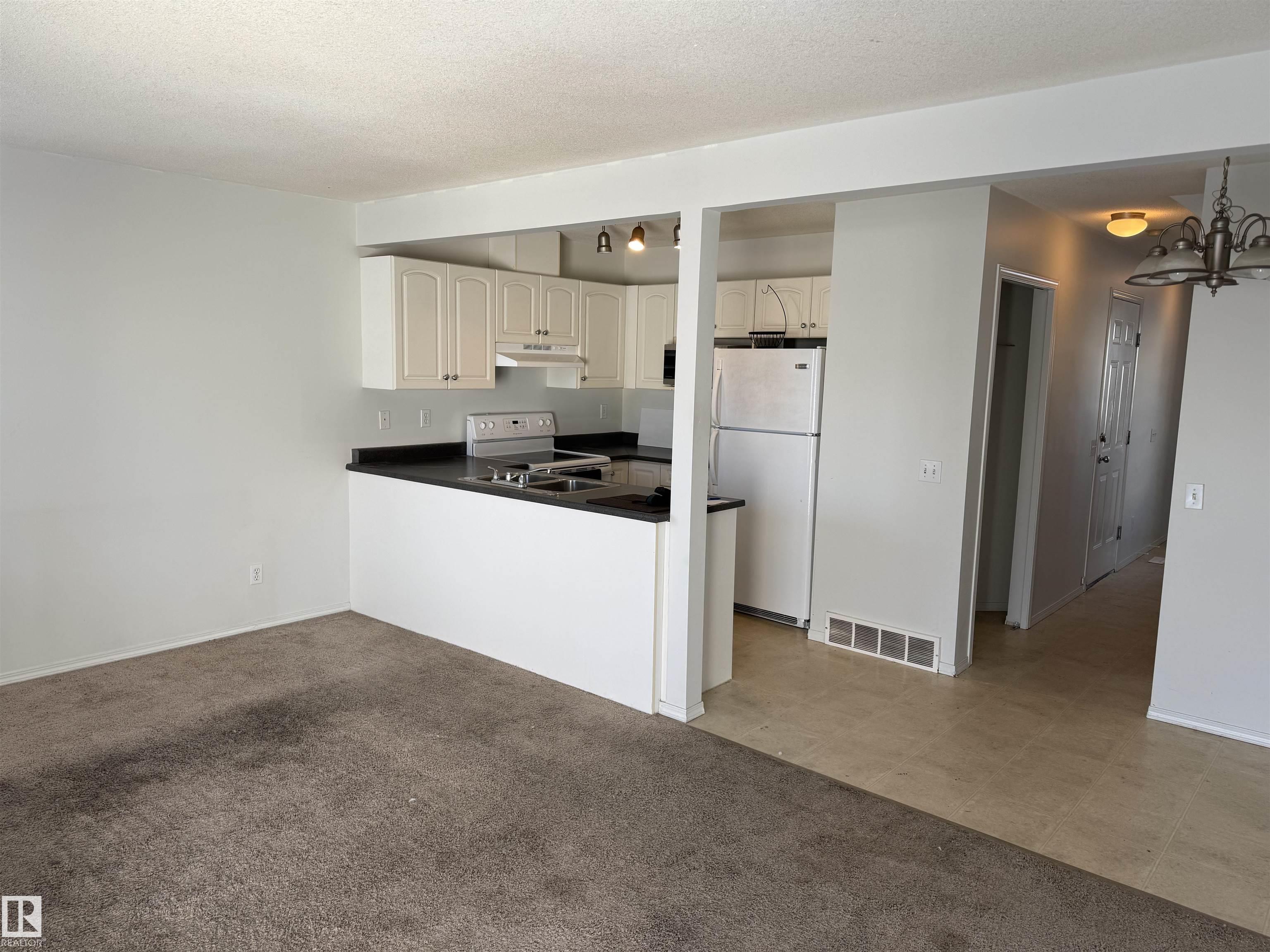 51 - 16823 84 Street NW, Klarvatten, Edmonton