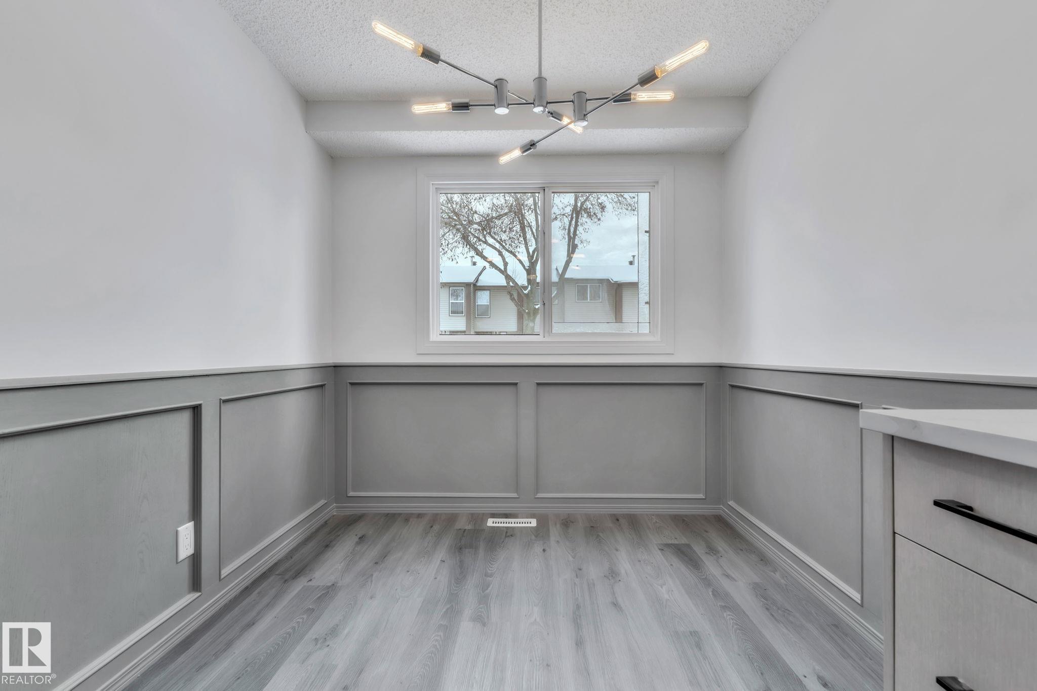 Photo 16 at 1281 Hooke Road NW, Overlanders, Edmonton