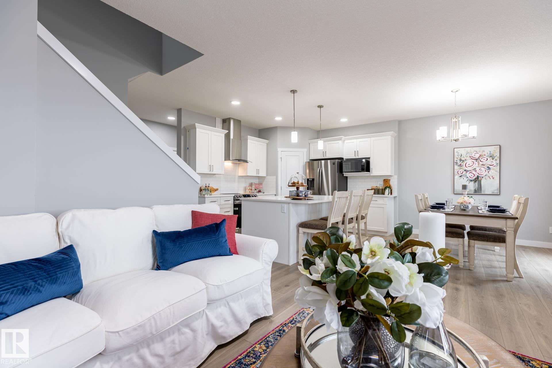 Photo 11 at 19424 26 Avenue NW, The Uplands, Edmonton