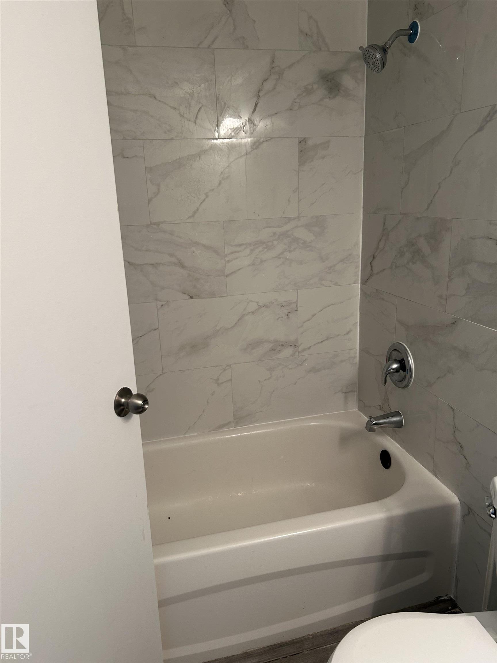 Photo 19 at 11406 82 Street NW, Parkdale, Edmonton