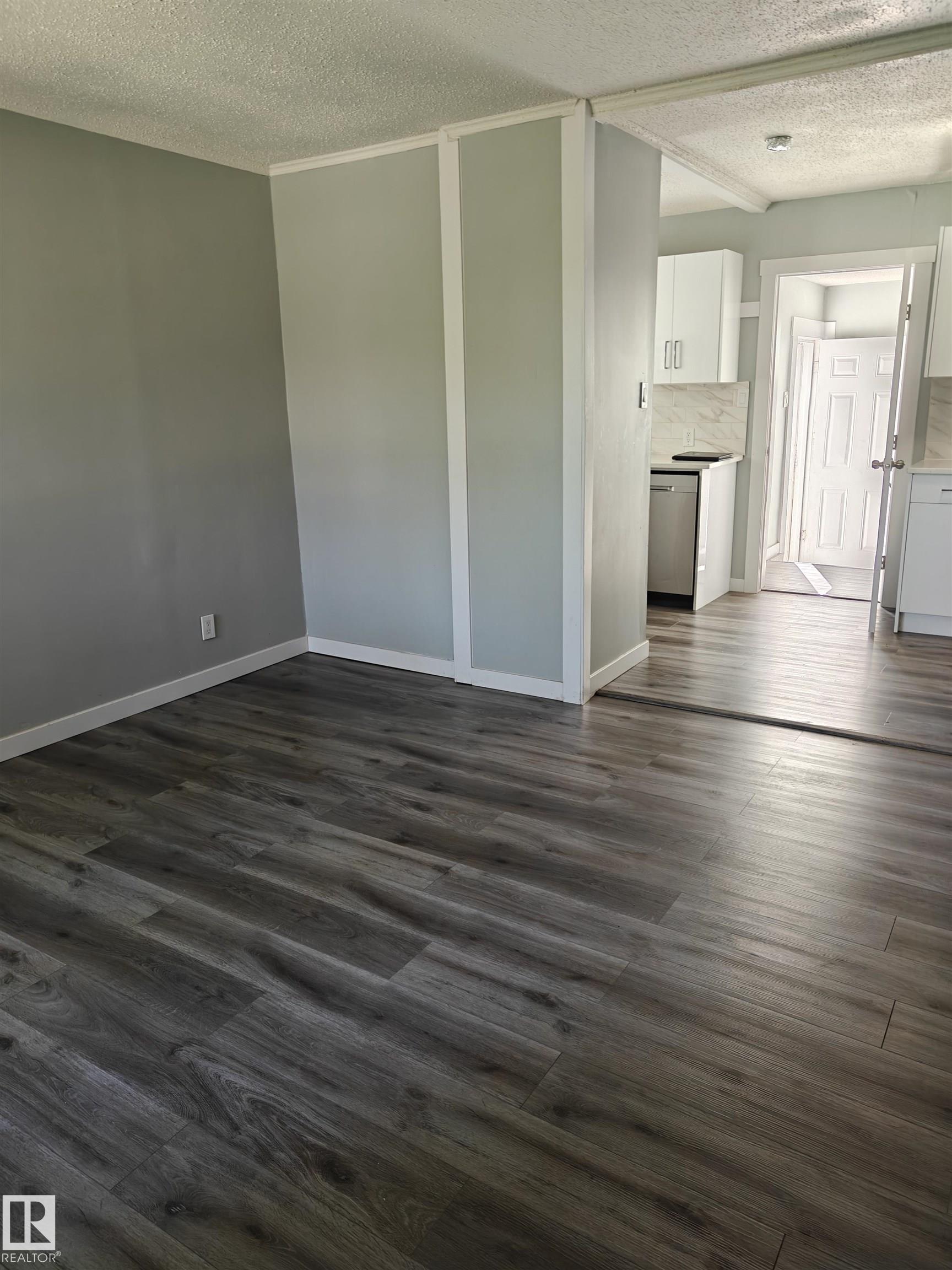 Photo 8 at 11406 82 Street NW, Parkdale, Edmonton