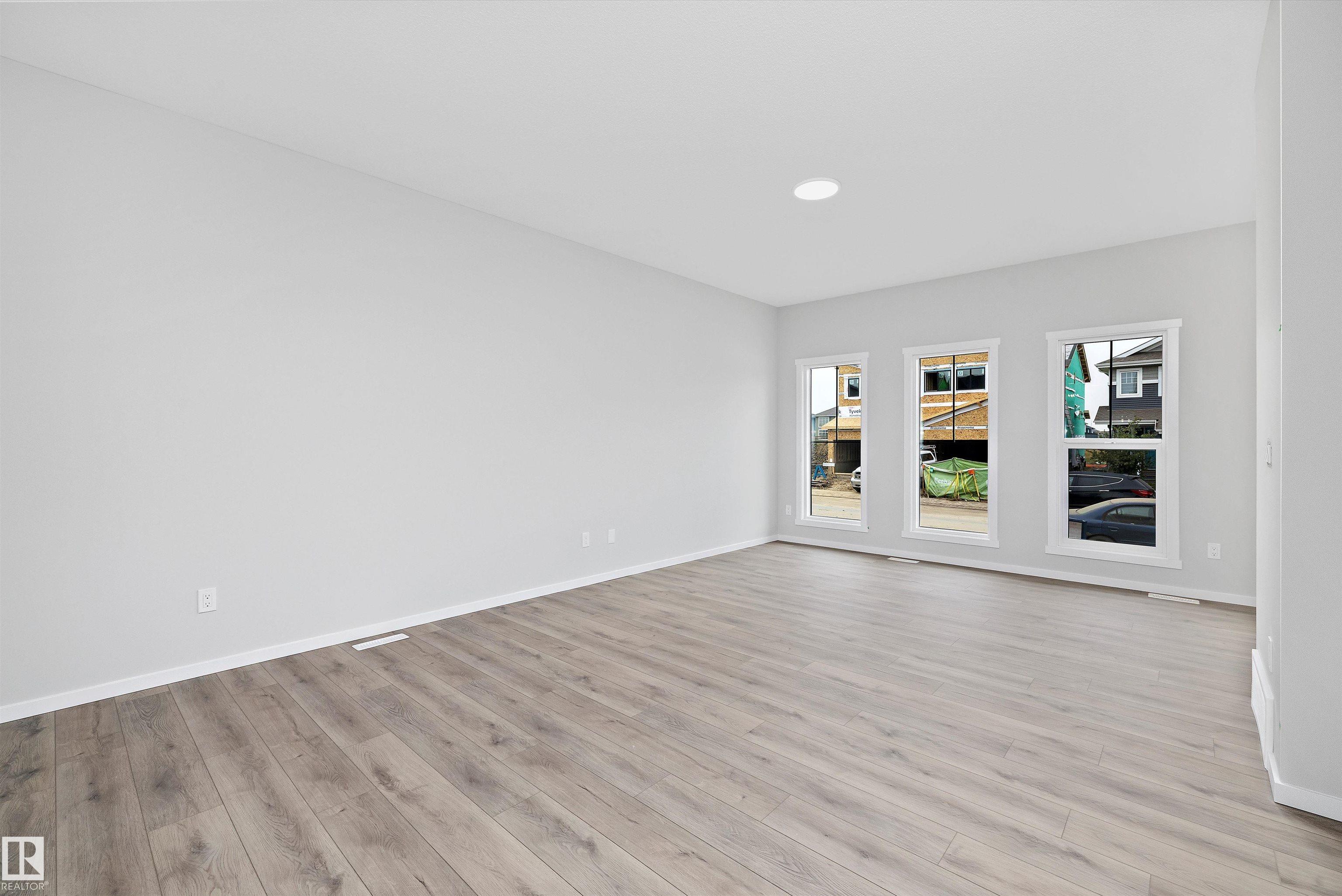 Picture for 5723 Hawthorn Common SW