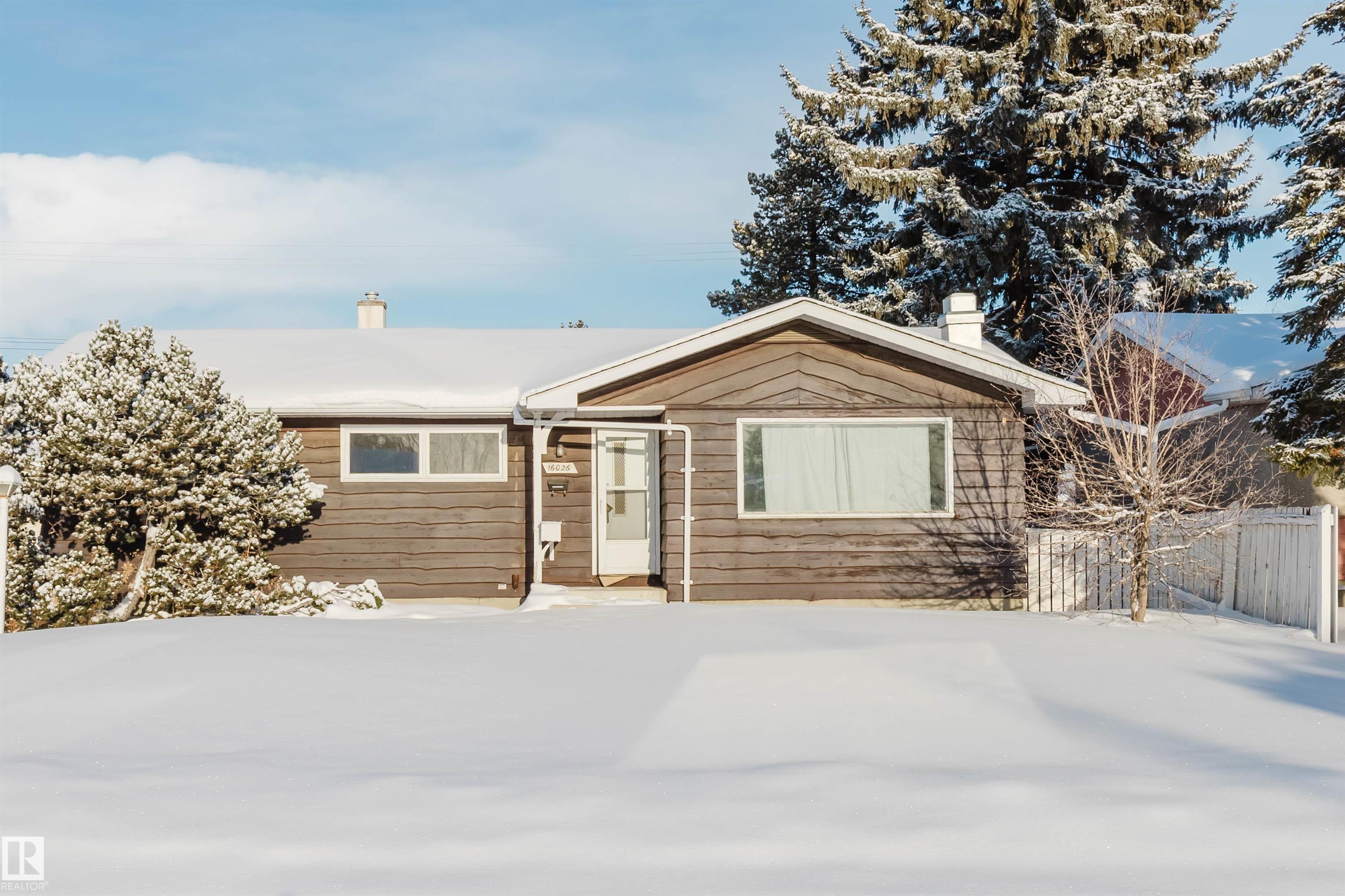 Picture for 16026 94A AV NW