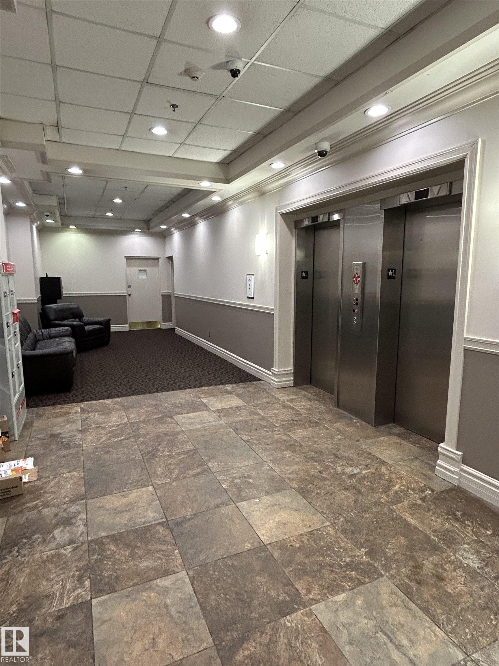 Photo 10 at 714 - 10160 114 Street NW, Wîhkwêntôwin, Edmonton