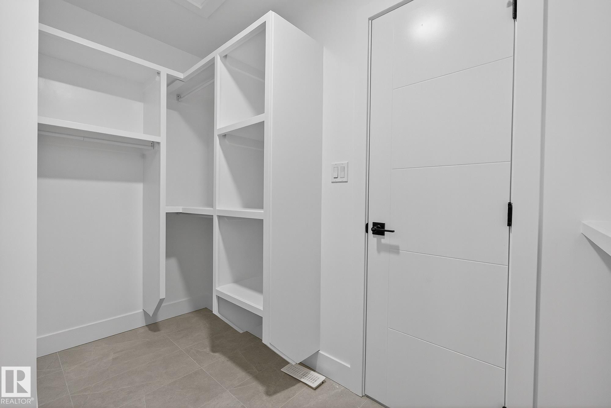 Photo 18 at 3315 Chickadee Drive NW, Starling, Edmonton