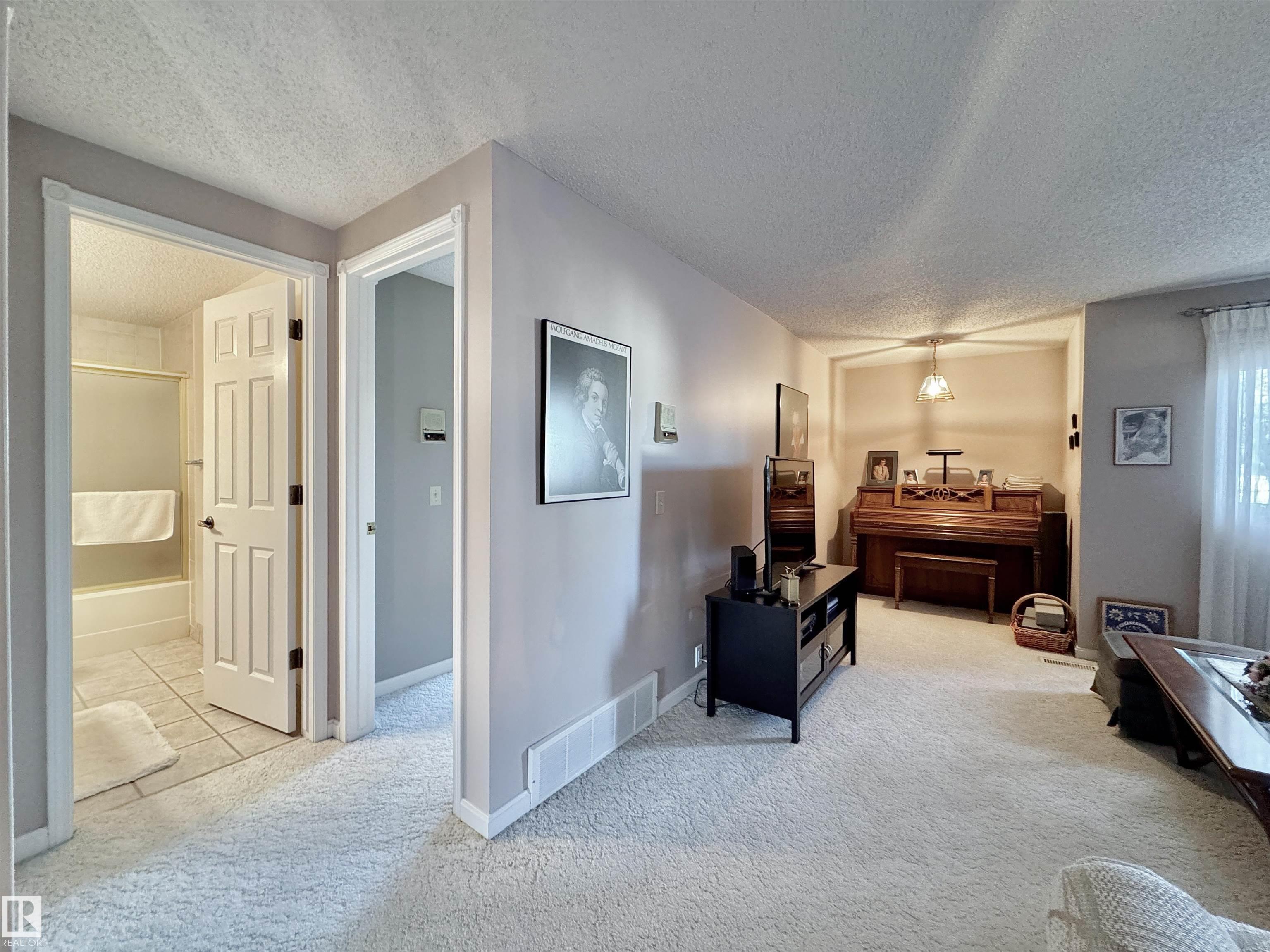 Photo 19 at 1057 109 Street NW, Bearspaw, Edmonton