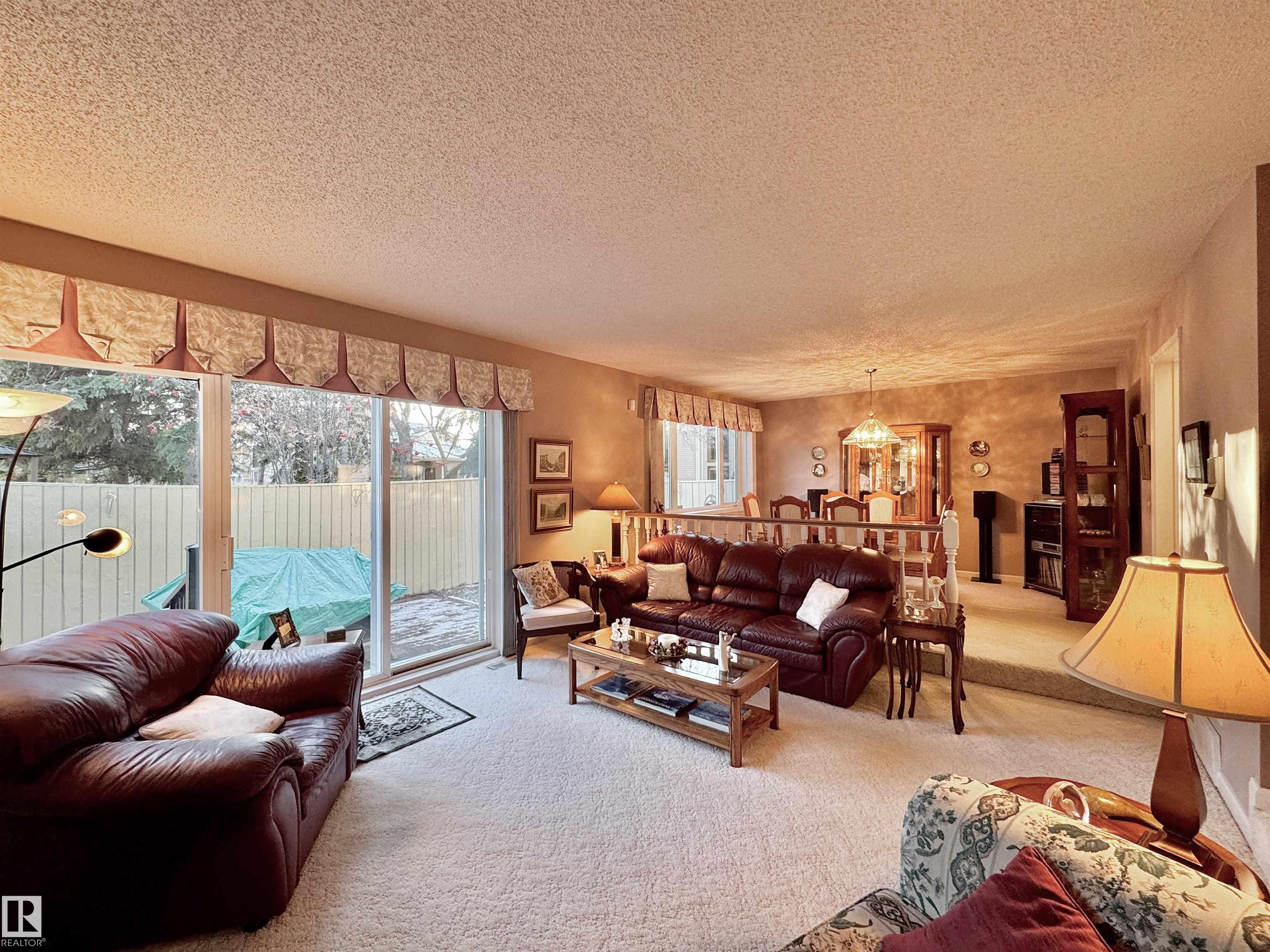 Photo 10 at 1057 109 Street NW, Bearspaw, Edmonton