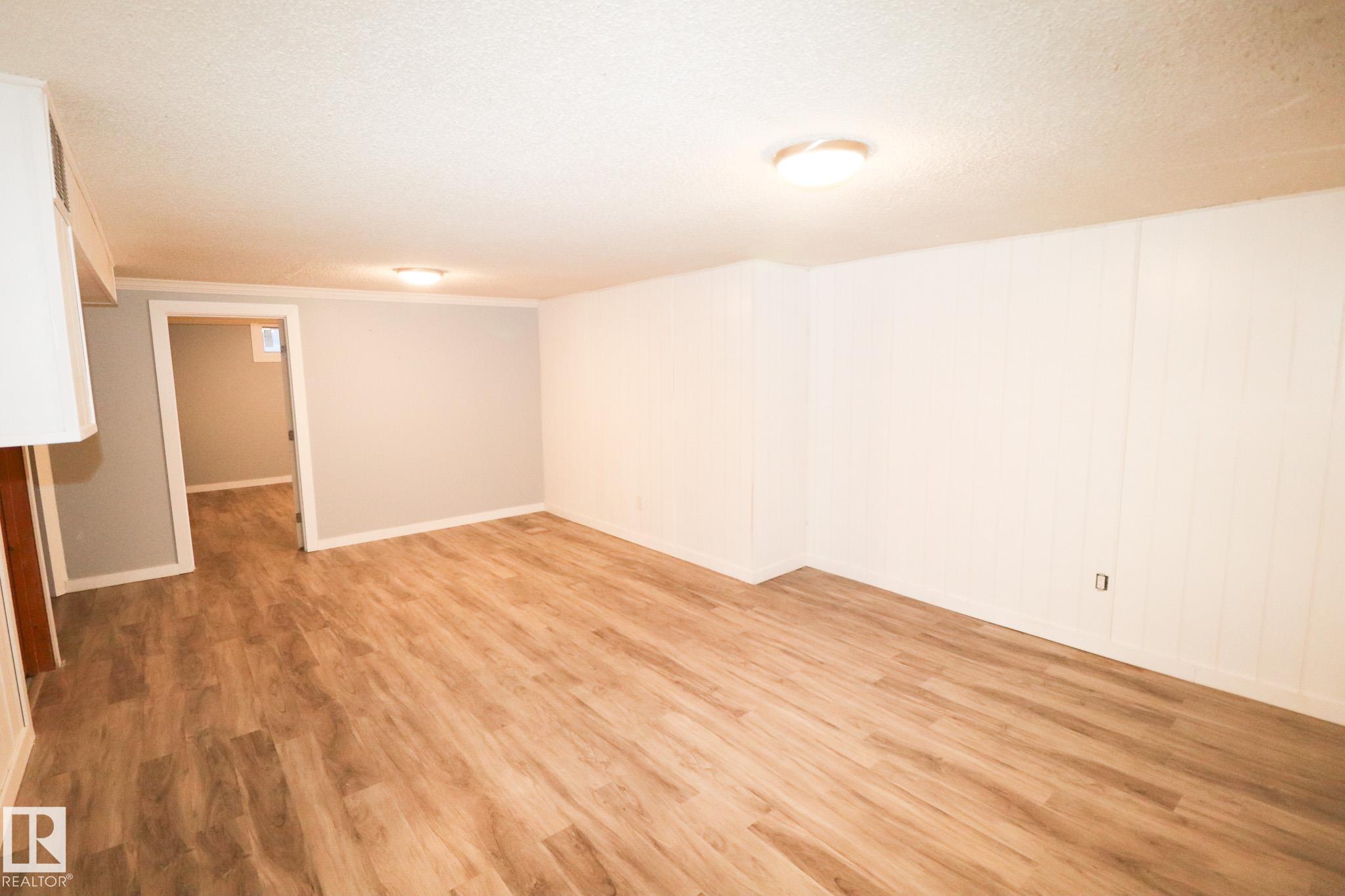 Photo 19 at 530 Alder Avenue, Maplewood, Sherwood Park