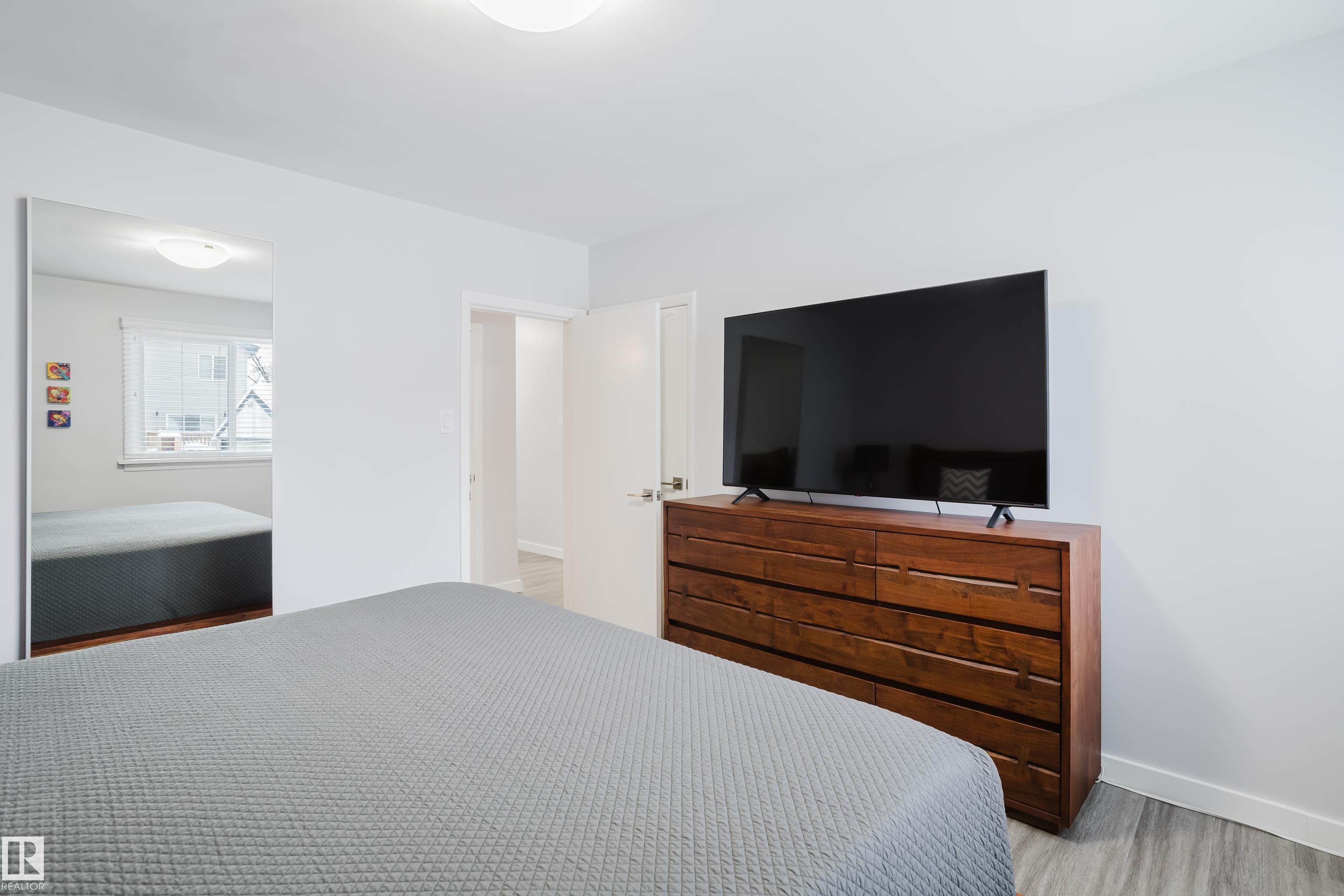 Photo 13 at 11708 130 Street NW, Inglewood, Edmonton