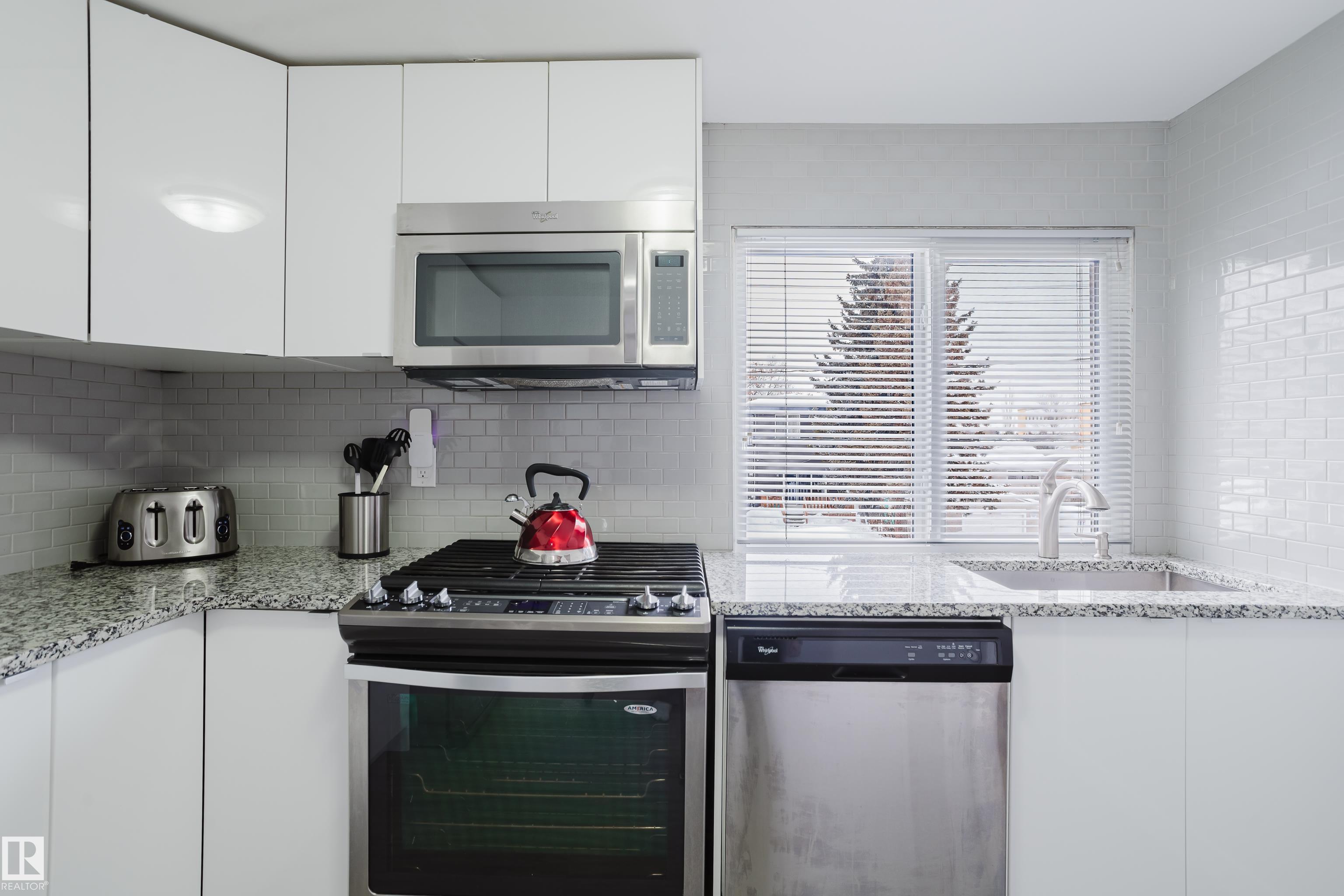 Photo 22 at 11708 130 Street NW, Inglewood, Edmonton