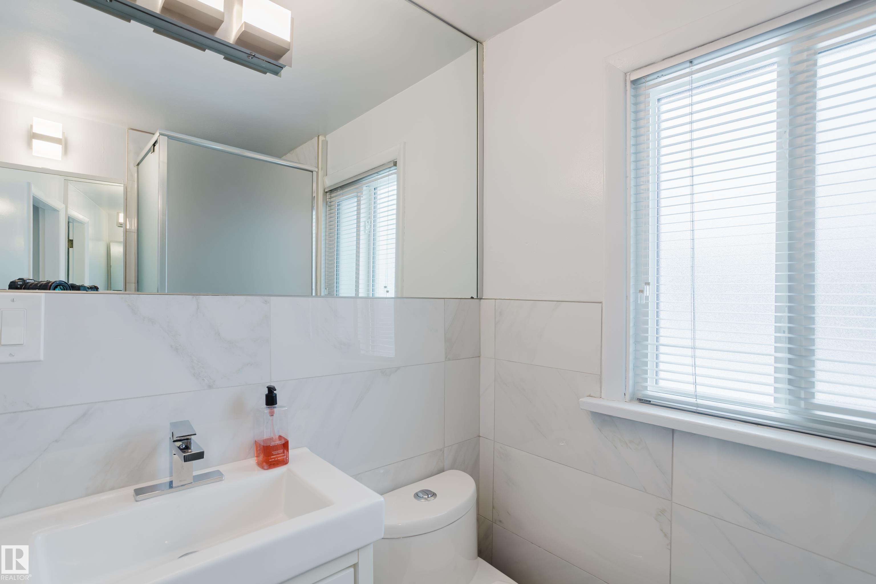 Photo 23 at 11708 130 Street NW, Inglewood, Edmonton