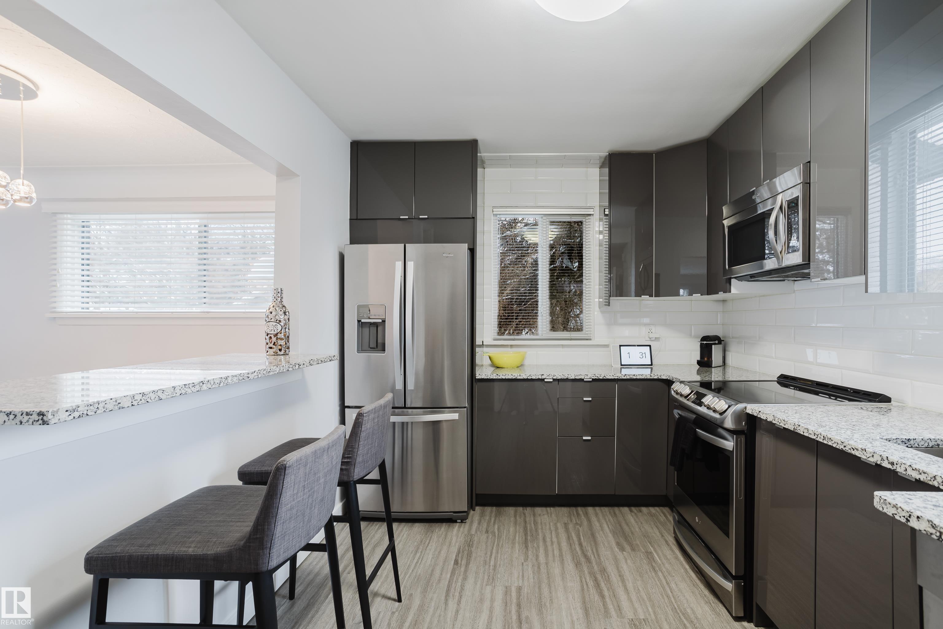 Photo 7 at 11708 130 Street NW, Inglewood, Edmonton